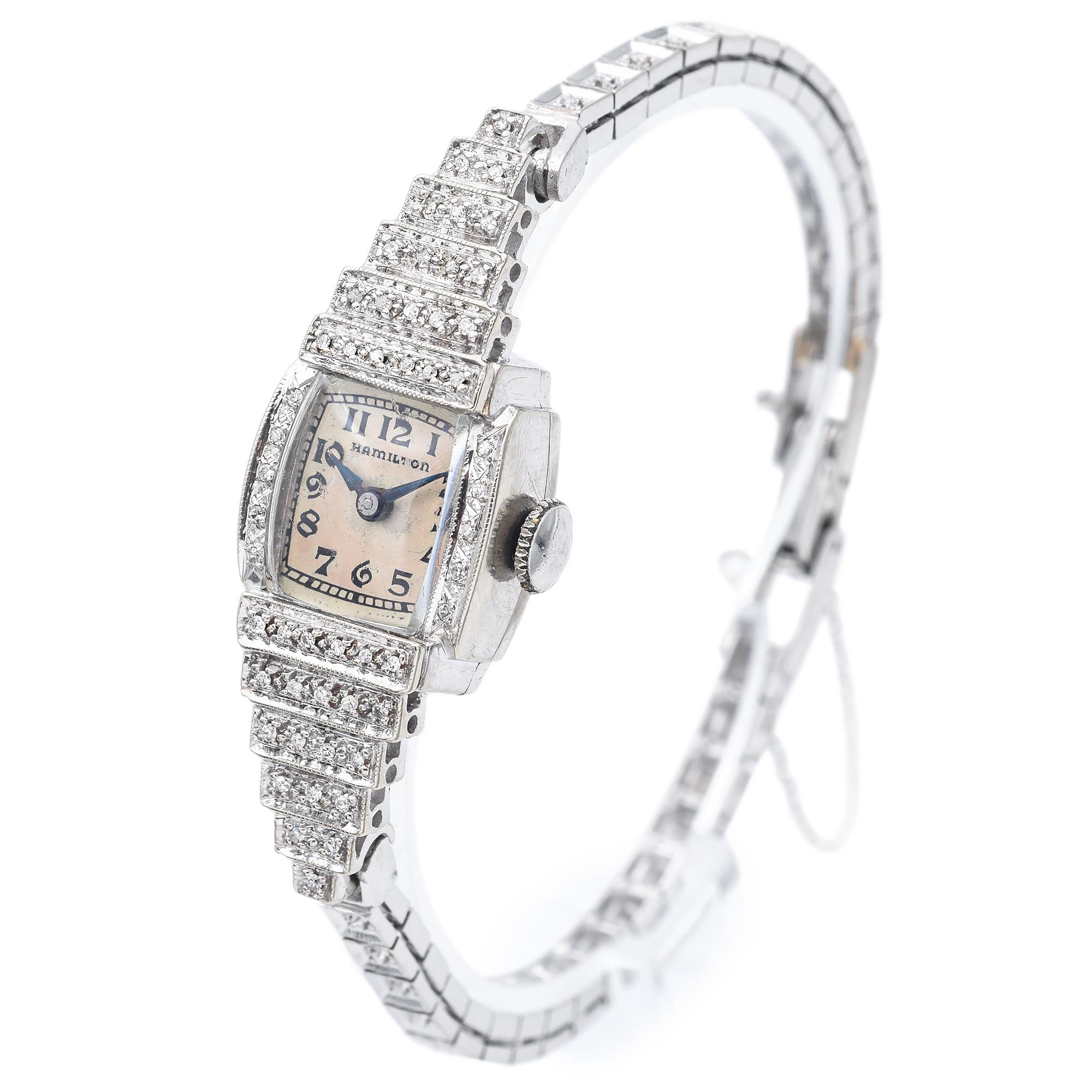 Good condition, keeping accurate time

Weight:  16.5 Grams
Case Size: 14 mm
Stone: Approx 0.41 TCW (0.005 ct) Diamonds
Band Length: 6 Inches
Hallmark: 14K

ITEM #:BR-1062-092823-16
