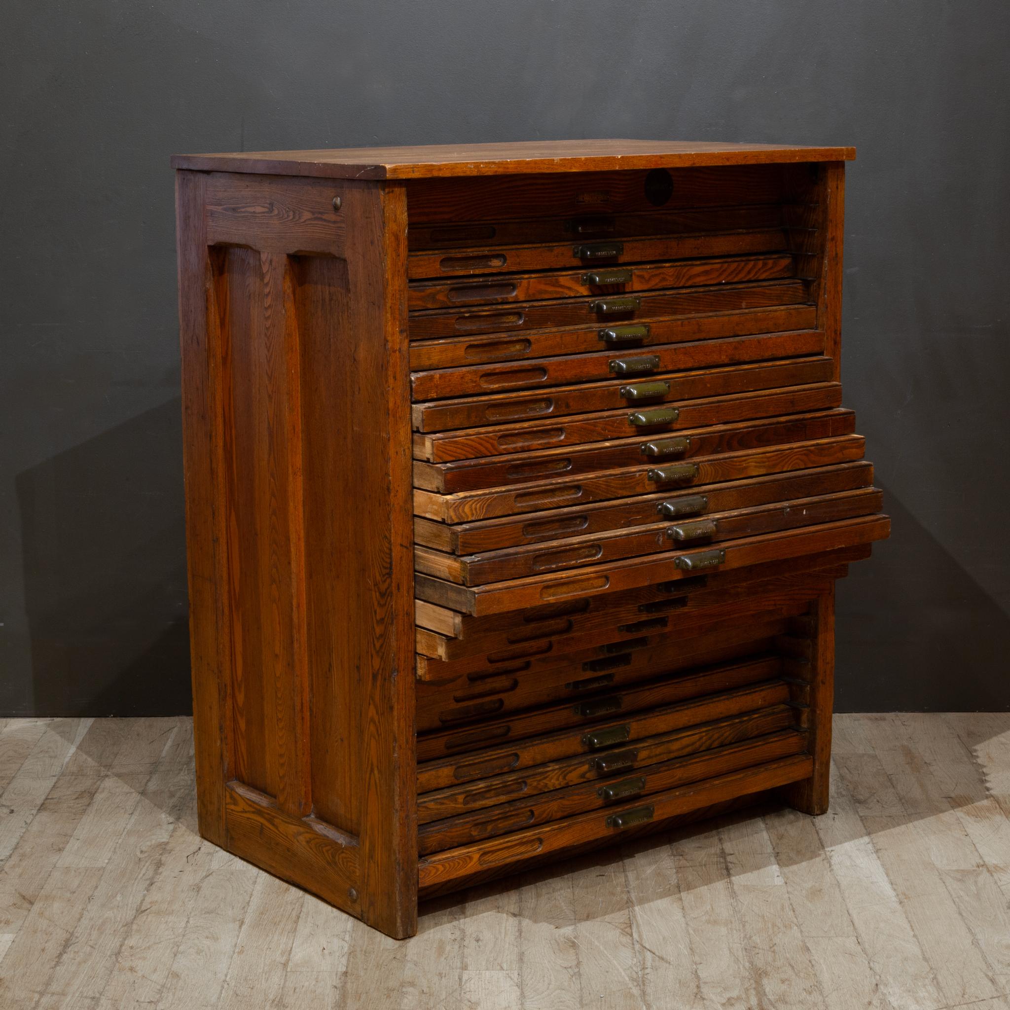 Antike Hamilton Typeset 24 Schublade Industrie-Schrank c.1920 (amerikanisch) im Angebot