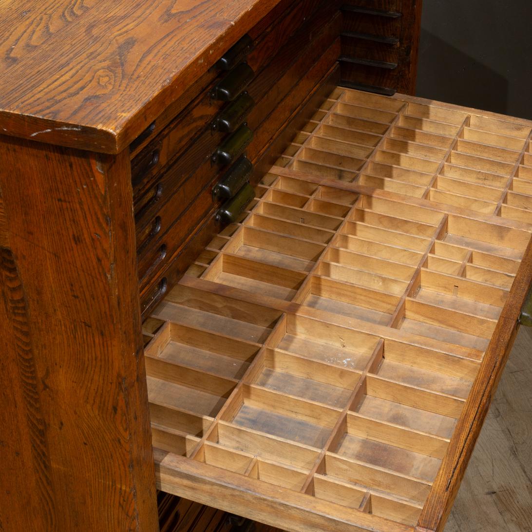 Antike Hamilton Typeset 24 Schublade Industrie-Schrank c.1920 (Stahl) im Angebot