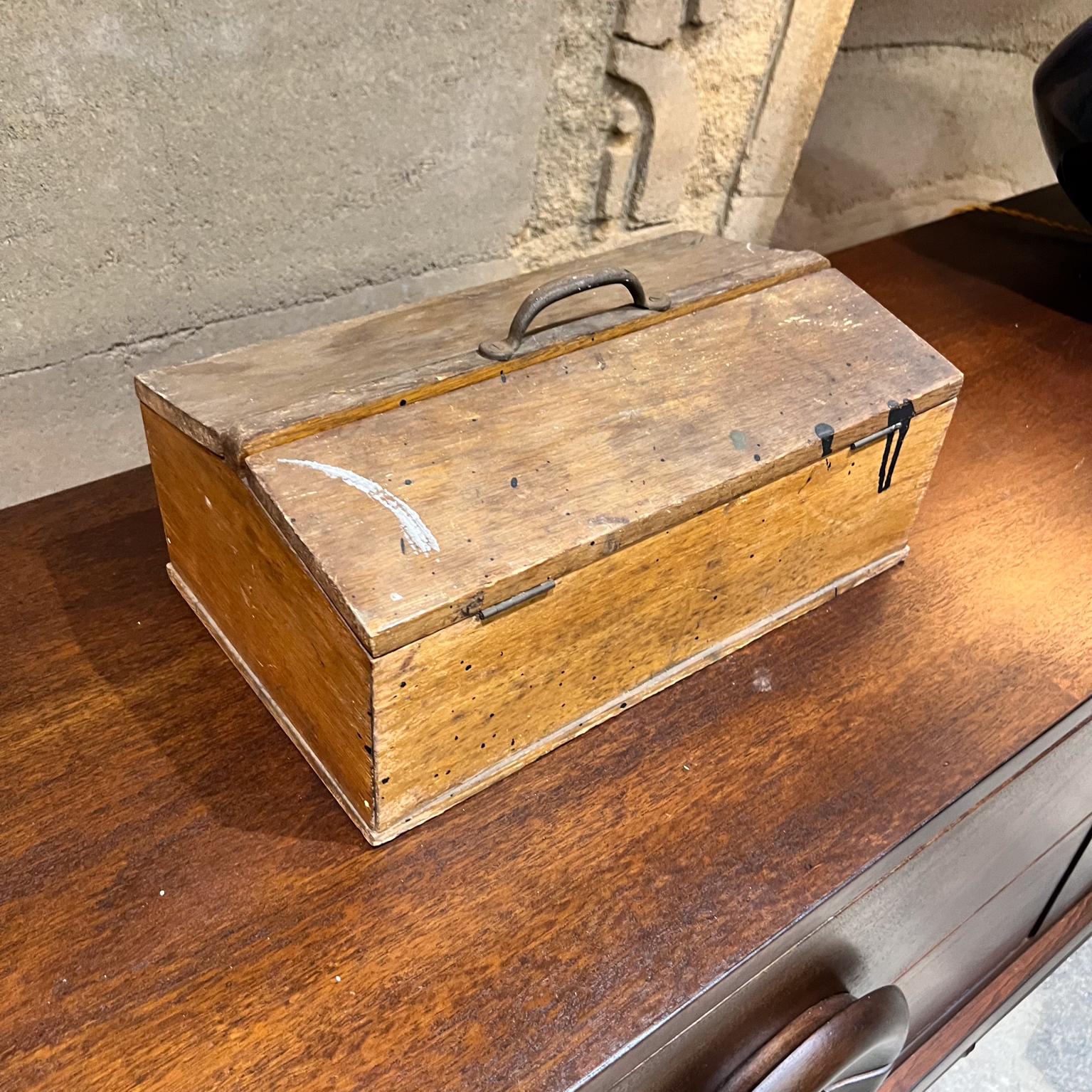 Caja de herramientas antigua de roble macizo Hammacher Schlemmer & Co NY en venta 3