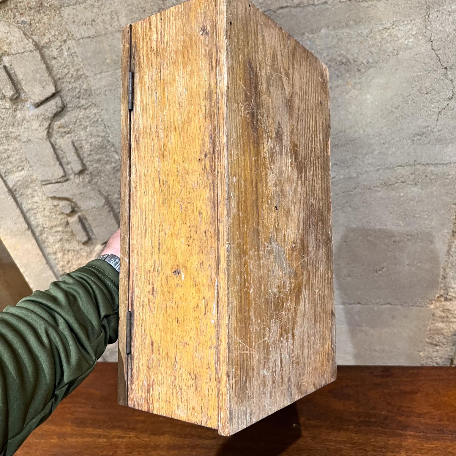 Caja de herramientas antigua de roble macizo Hammacher Schlemmer & Co NY en venta 8