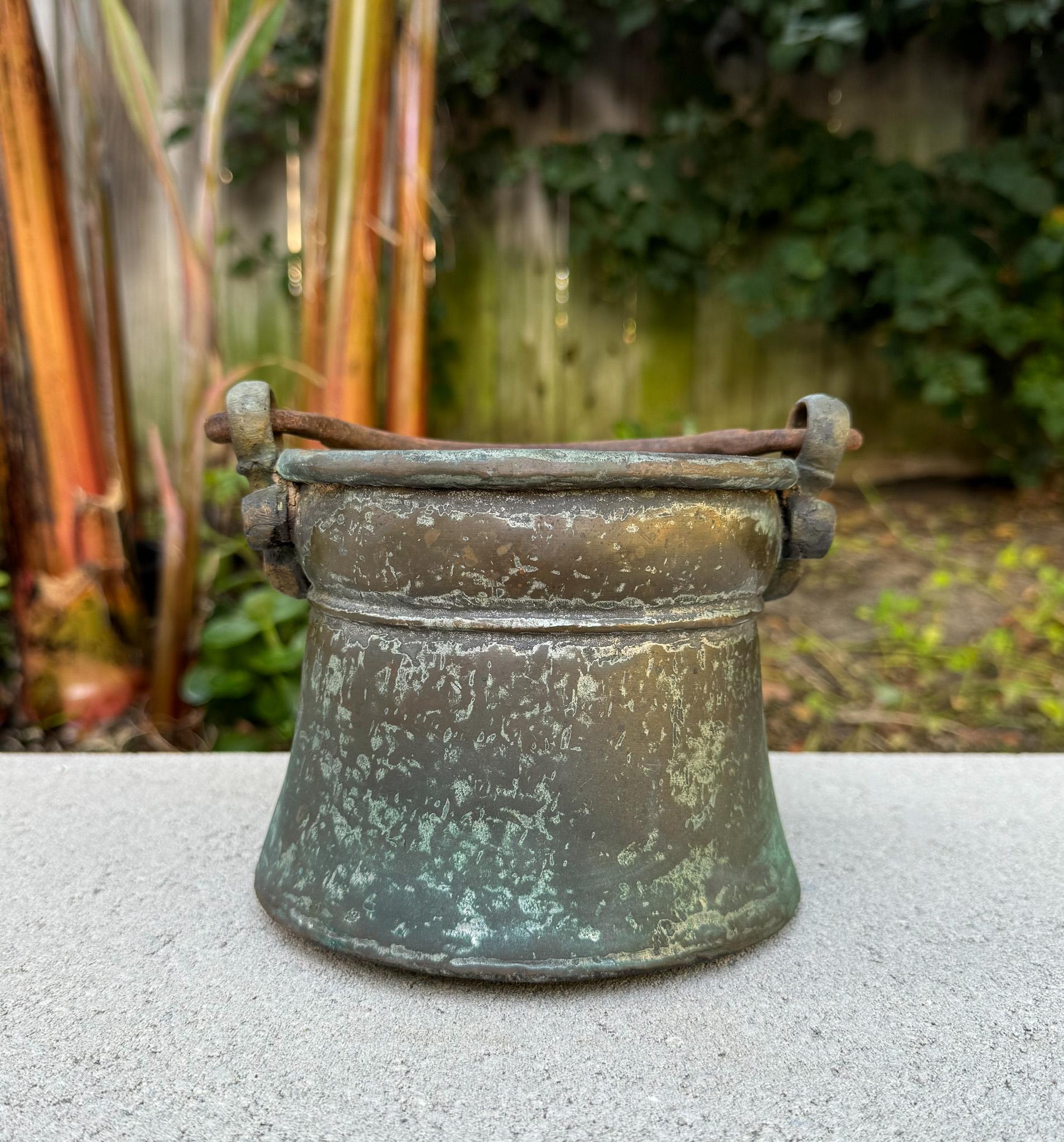 Antique Hammered Copper Cauldron,  Early 20th Century 12