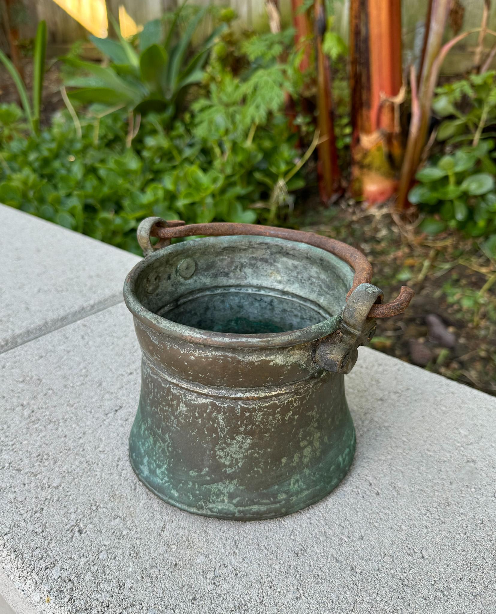 Antique Hammered Copper Cauldron,  Early 20th Century 14