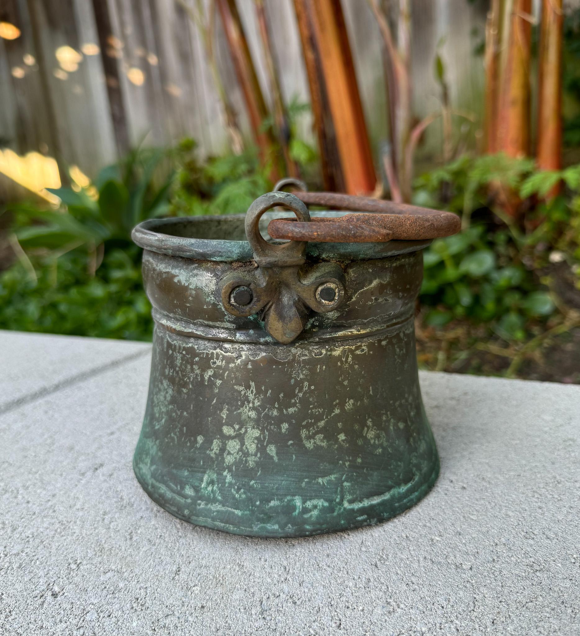Antique Hammered Copper Cauldron,  Early 20th Century 4