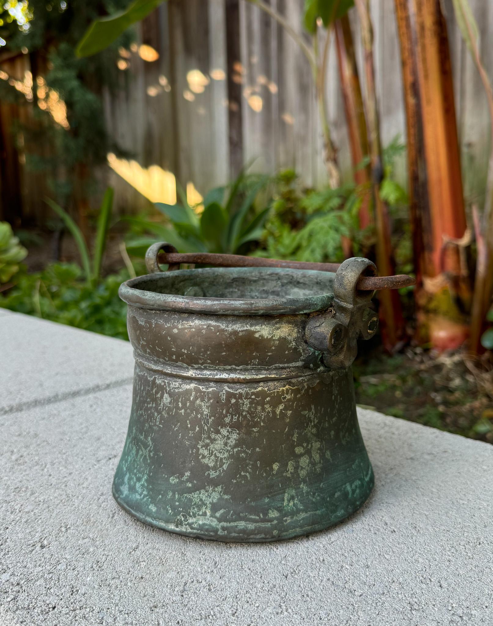 Antique Hammered Copper Cauldron,  Early 20th Century 6