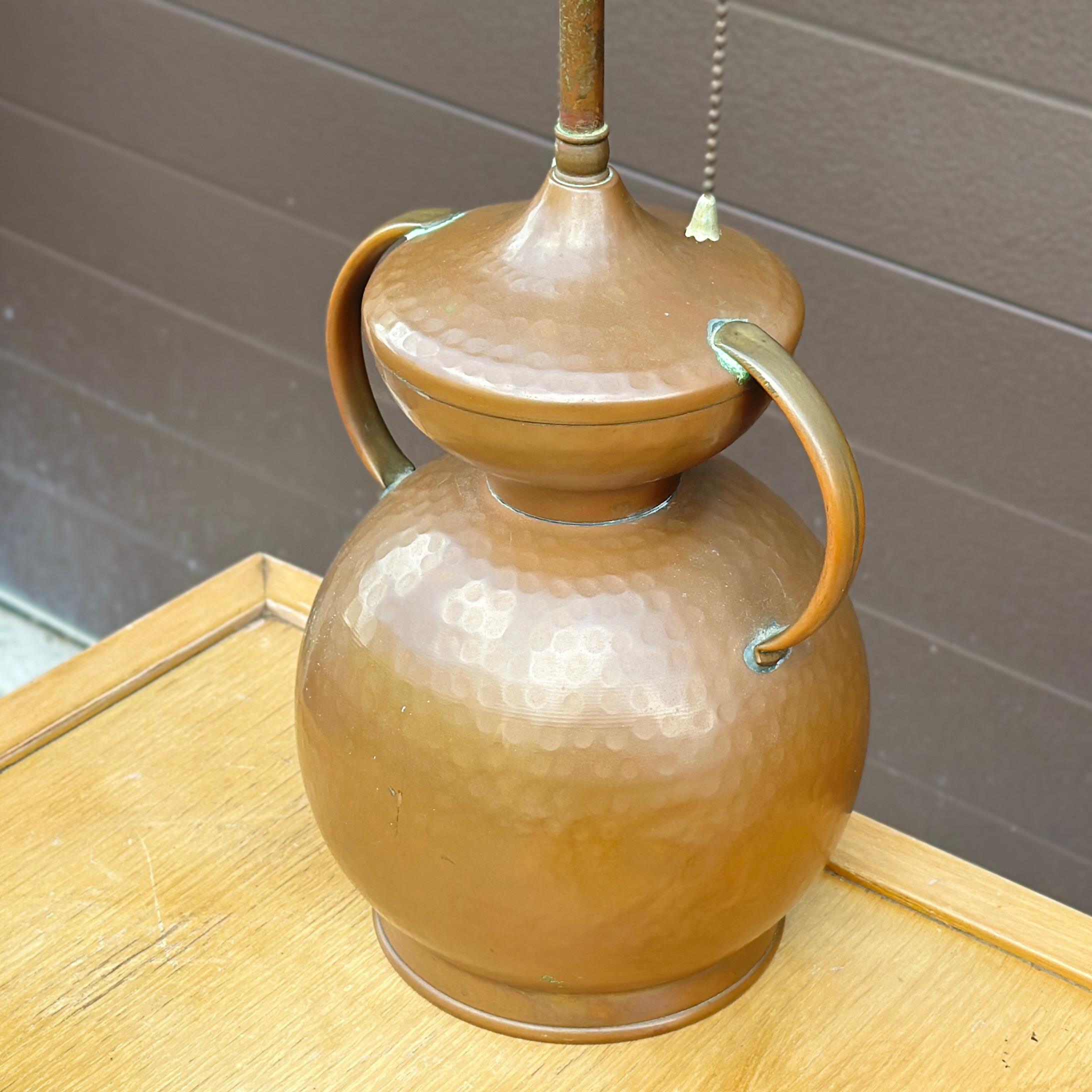 20th Century Antique Hammered Copper Urn Double Socket Table Lamp For Sale