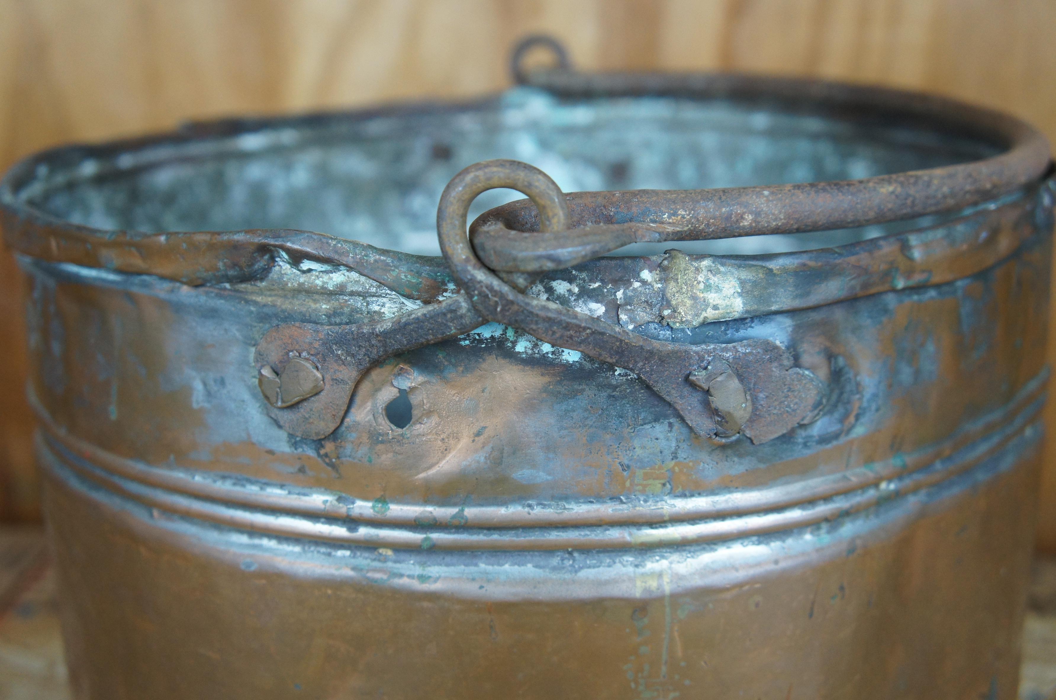 Antique Hammered Dovetailed Copper Apple Butter Cauldron Kettle Pot Boiler In Good Condition In Dayton, OH