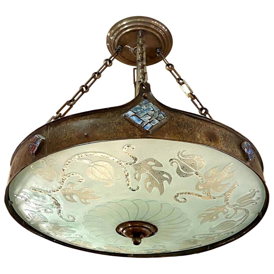 Antike antike Lampe aus gehämmertem Metall im Angebot