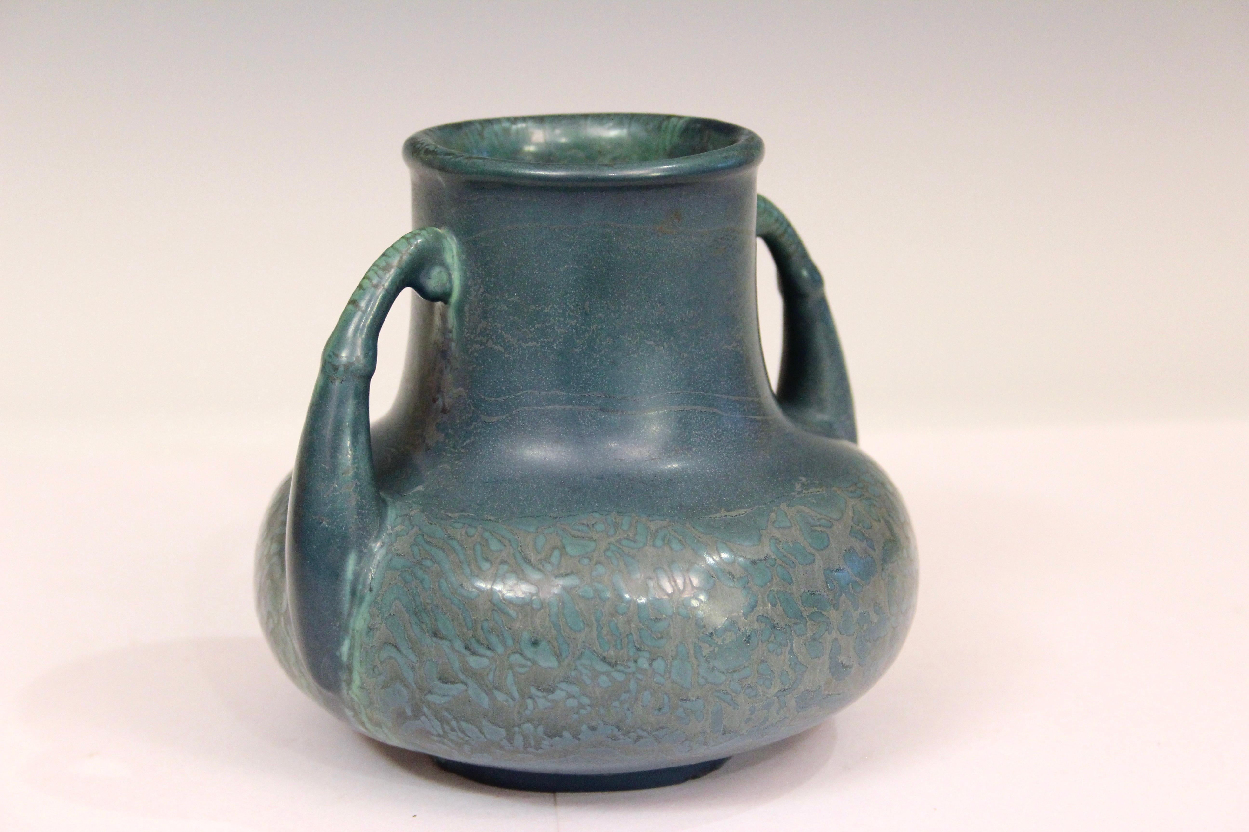 hampshire pottery vase