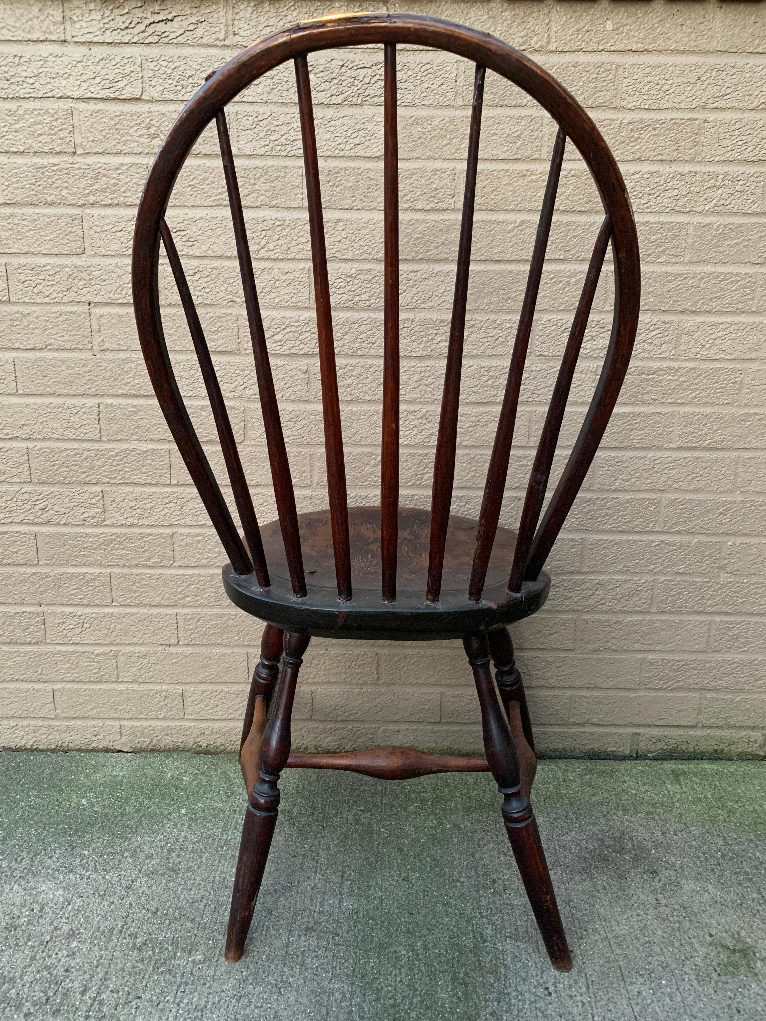 Ancienne chaise américaine Windsor sculptée à la main, vers 1790 en vente 9