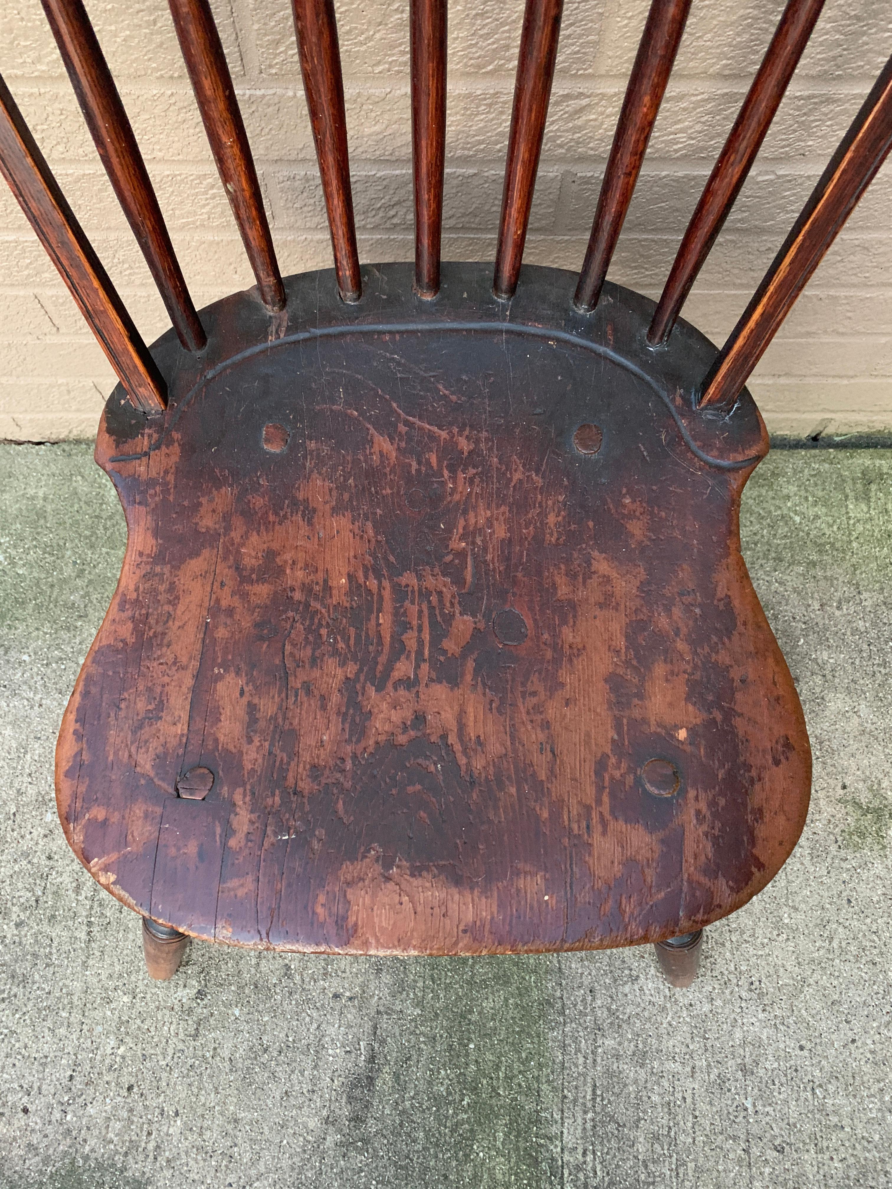 Ancienne chaise américaine Windsor sculptée à la main, vers 1790 en vente 2