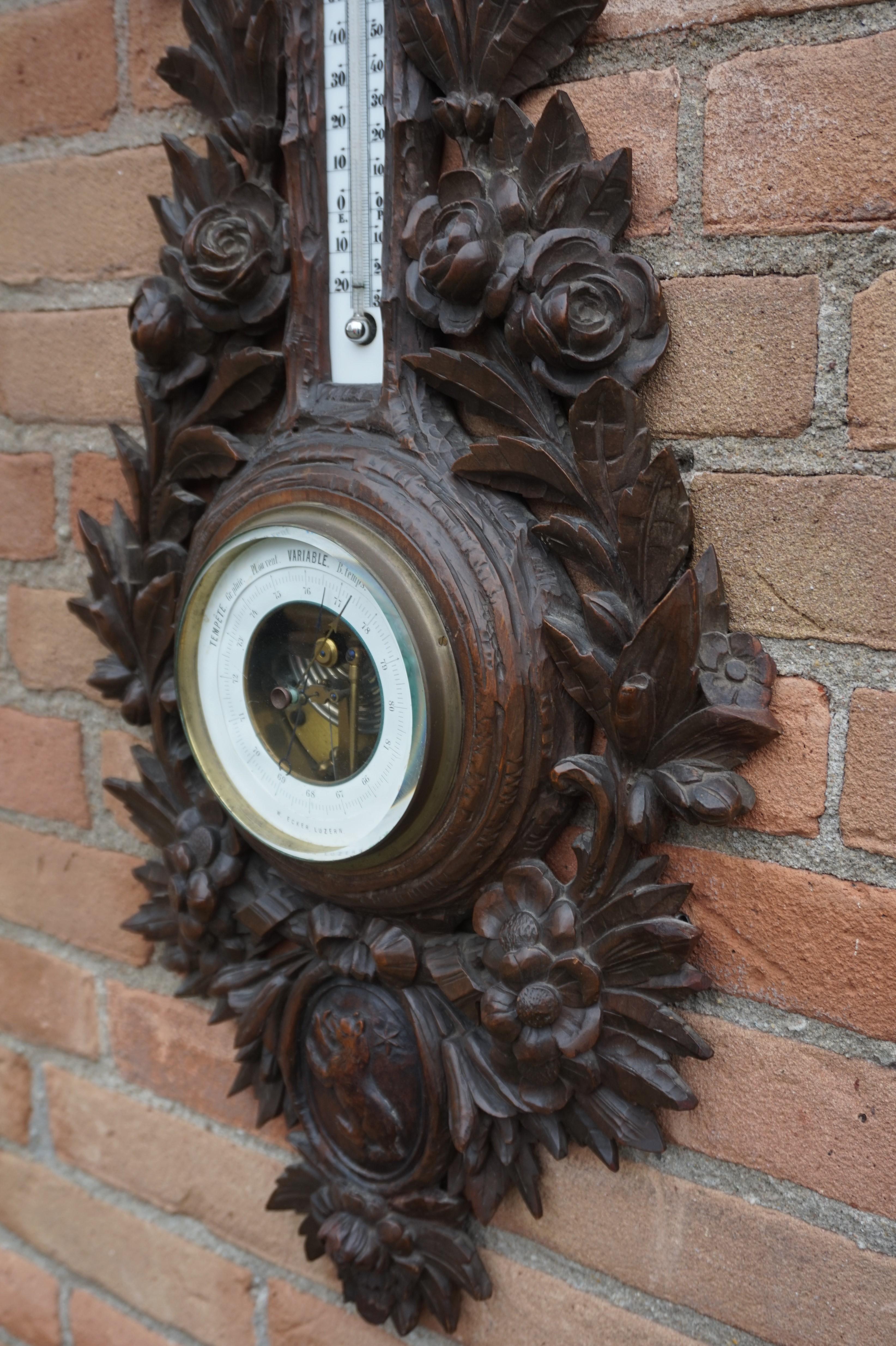 Antique Hand Carved Black Forest Barometer, Flowers ans Nesting Birds Sculptures For Sale 5