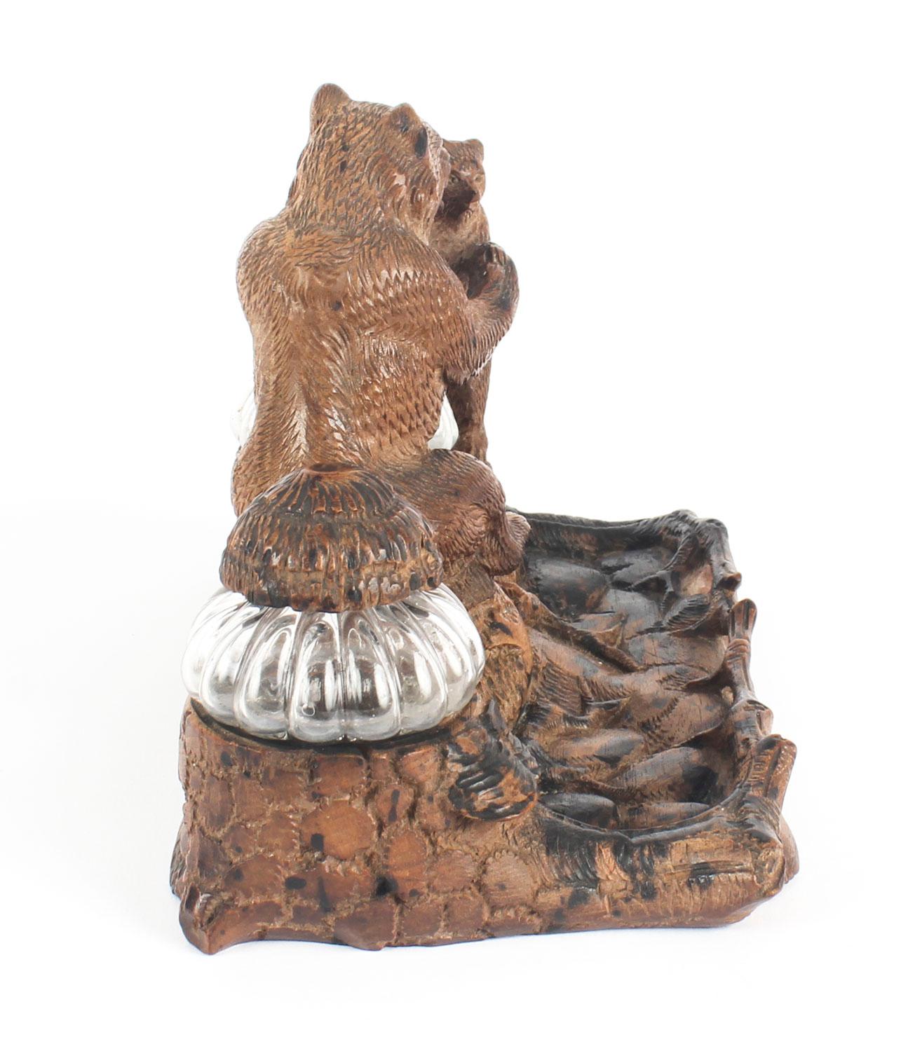Antique Hand-Carved Black Forest Bears Inkstand 19th Century In Excellent Condition In London, GB