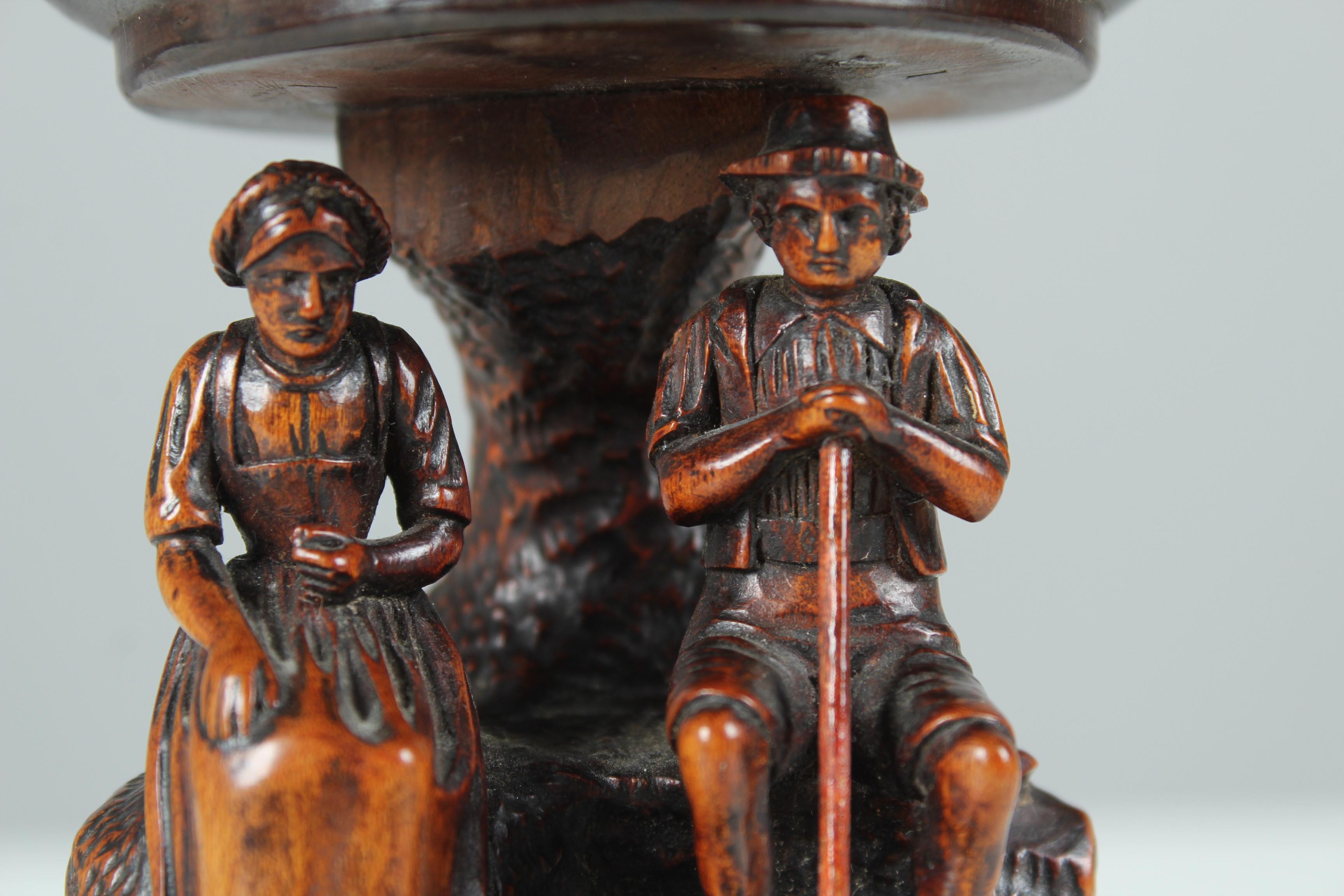 Antique Hand Carved Bowl, Peasant Couple, Napoleon III., 1840s-1850s For Sale 6