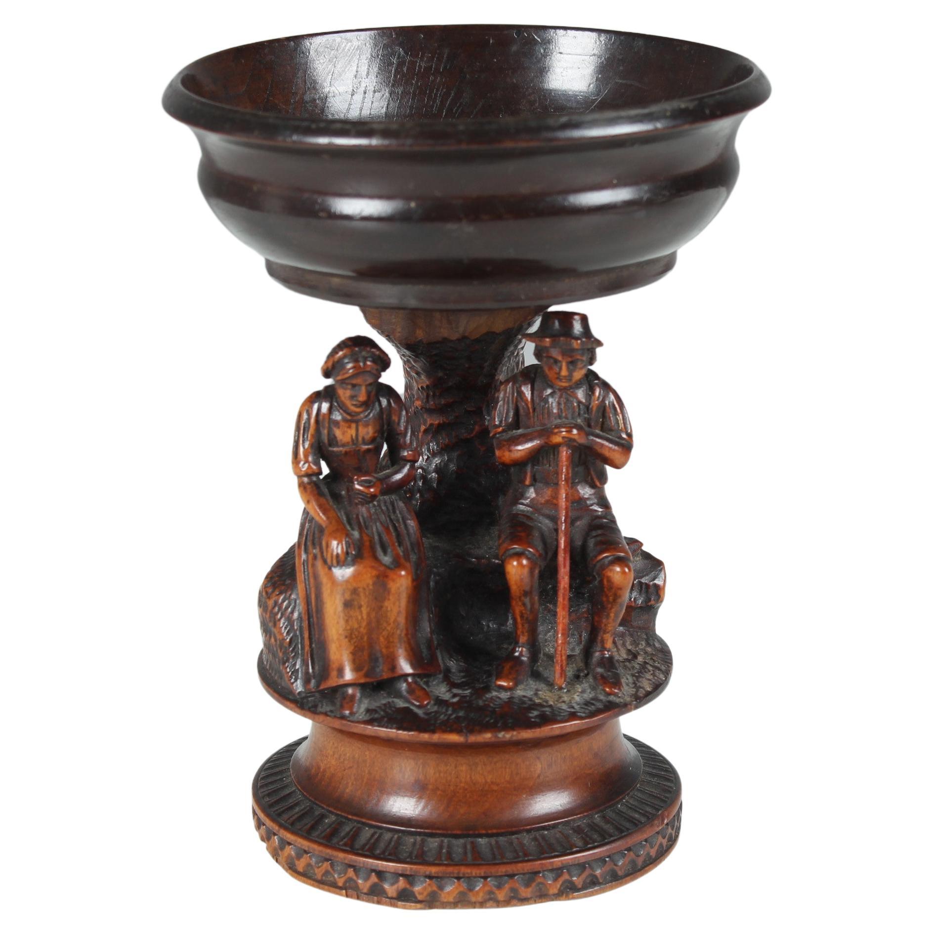 Antique Hand Carved Bowl, Peasant Couple, Napoleon III., 1840s-1850s For Sale