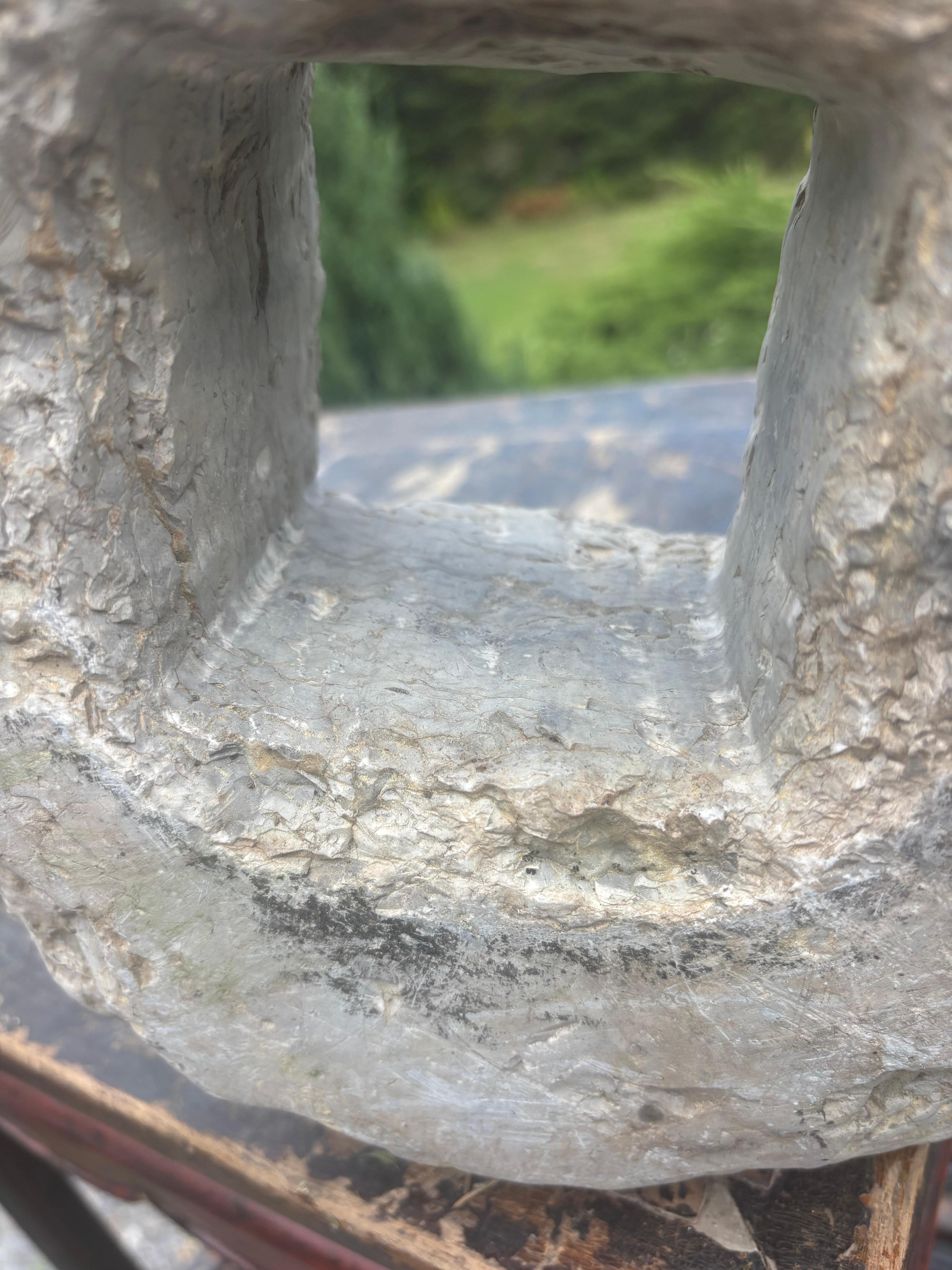 Moneda antigua tallada a mano Jardín de piedra, siglo XIX en venta 2