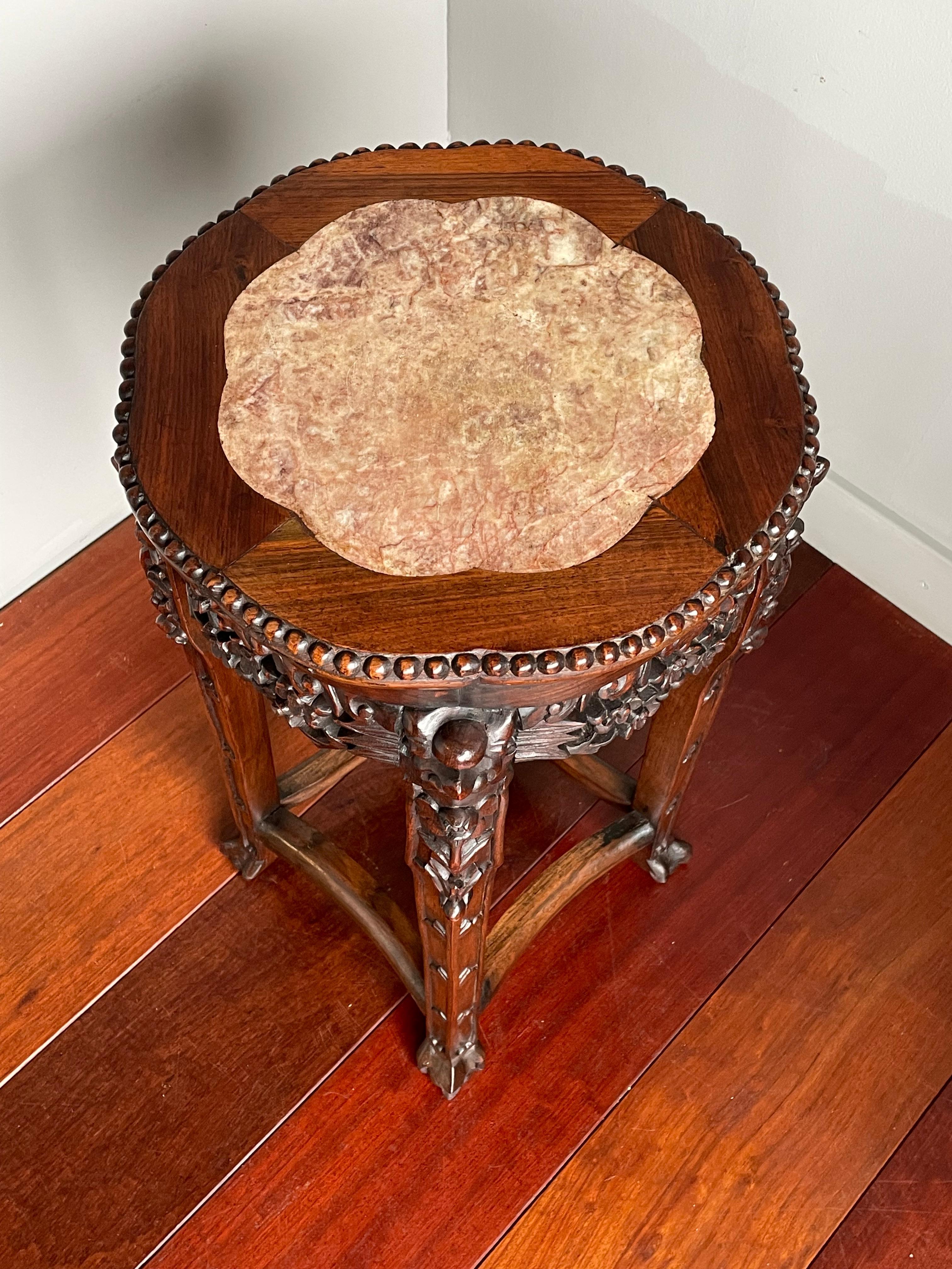 Antike Hand geschnitzt Chinesisch Nussbaum & Intarsien Marmor Stand / Wein Tisch W. Marks (Chinesischer Export) im Angebot