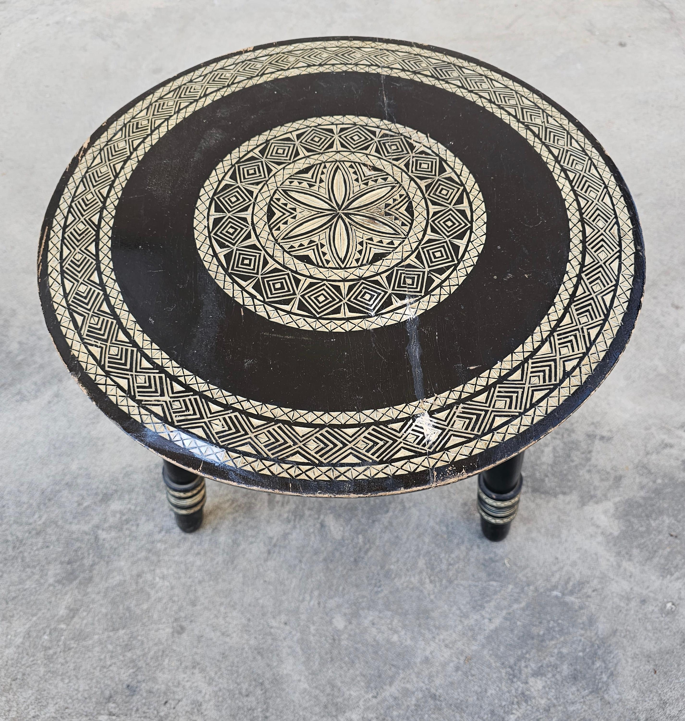 Italian Antique Hand Carved Coffee Table with 6 Stools by Ettore Zacchari, Italy, 1900s For Sale