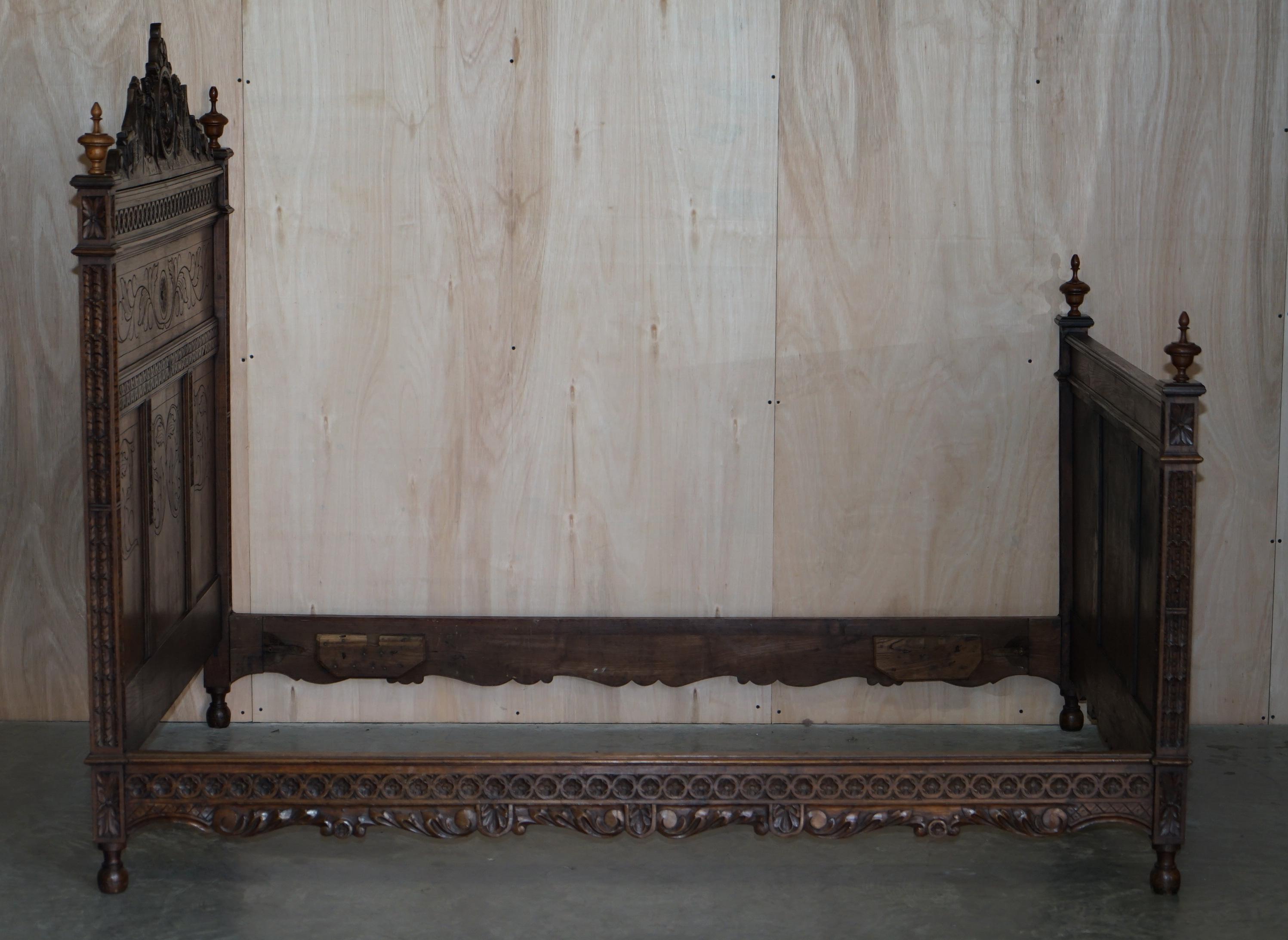 Antique Hand Carved Continental Oak Frame Bedstead Very Nicely Sculpted Part Set For Sale 11