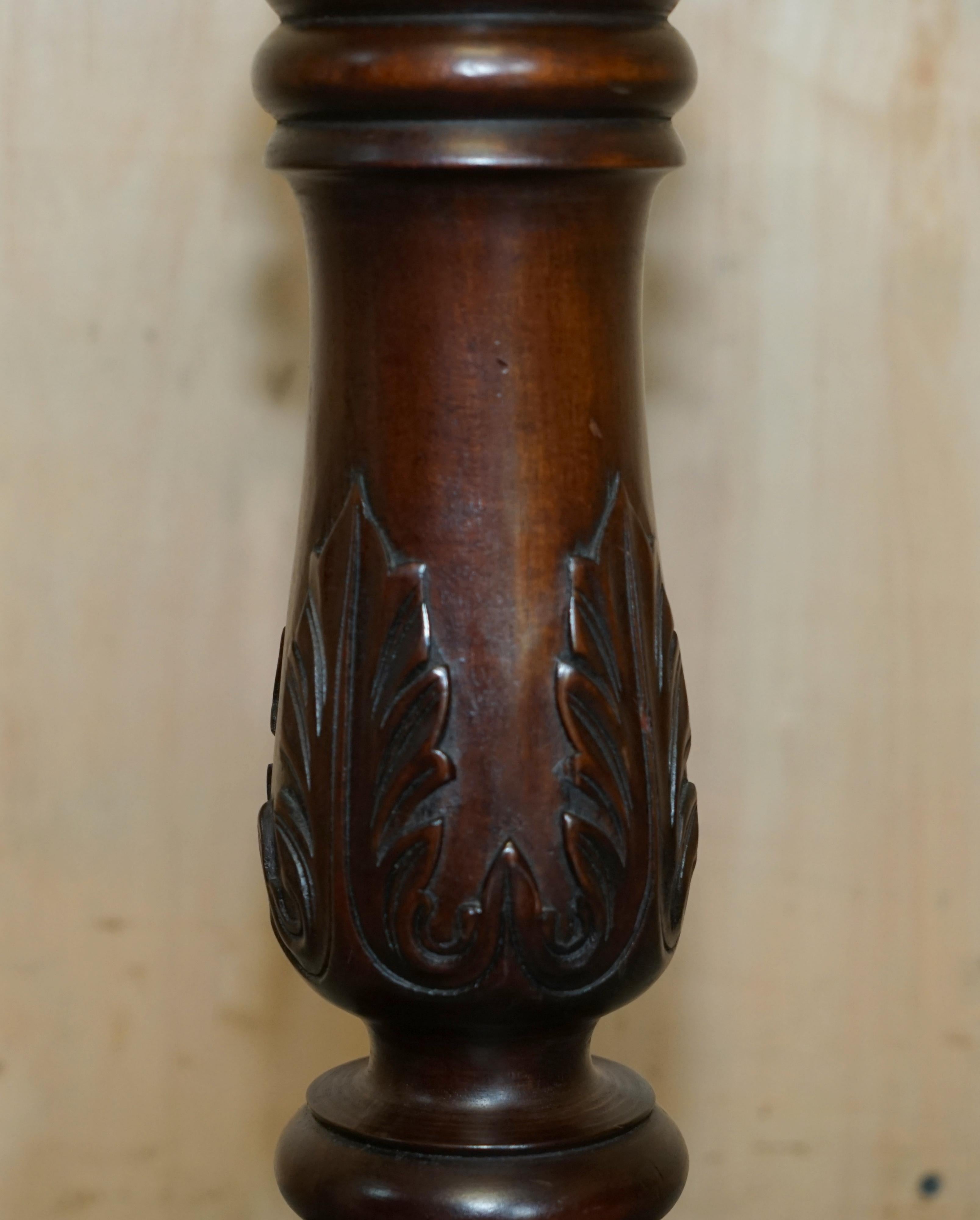 Victorian Antique Hand Carved Corinthian Pillar Jardiniere Stand for Antique Display For Sale