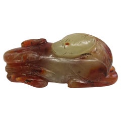 Antica statuetta di cervo intagliata a mano in pietra d'agata, Cina, XIX secolo