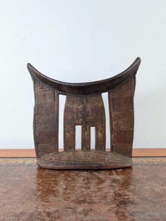 Antique Hand-Carved Ethiopian Kambatta Tribal Wood Headrest, Early 20th Century