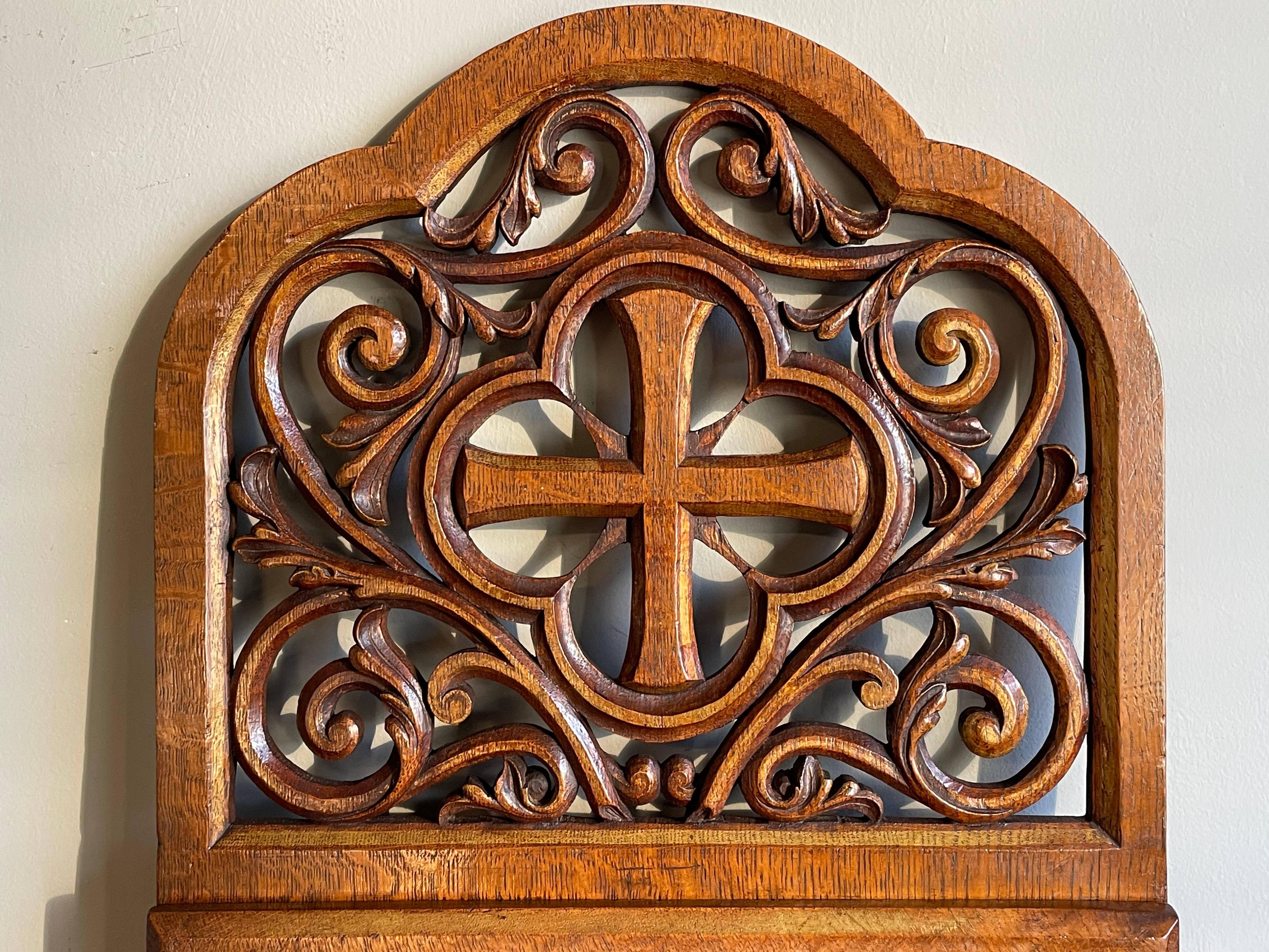 Antique Hand Carved & Gilt Oak Gothic Revival Bible Stand with Quatrefoil Symbol 8