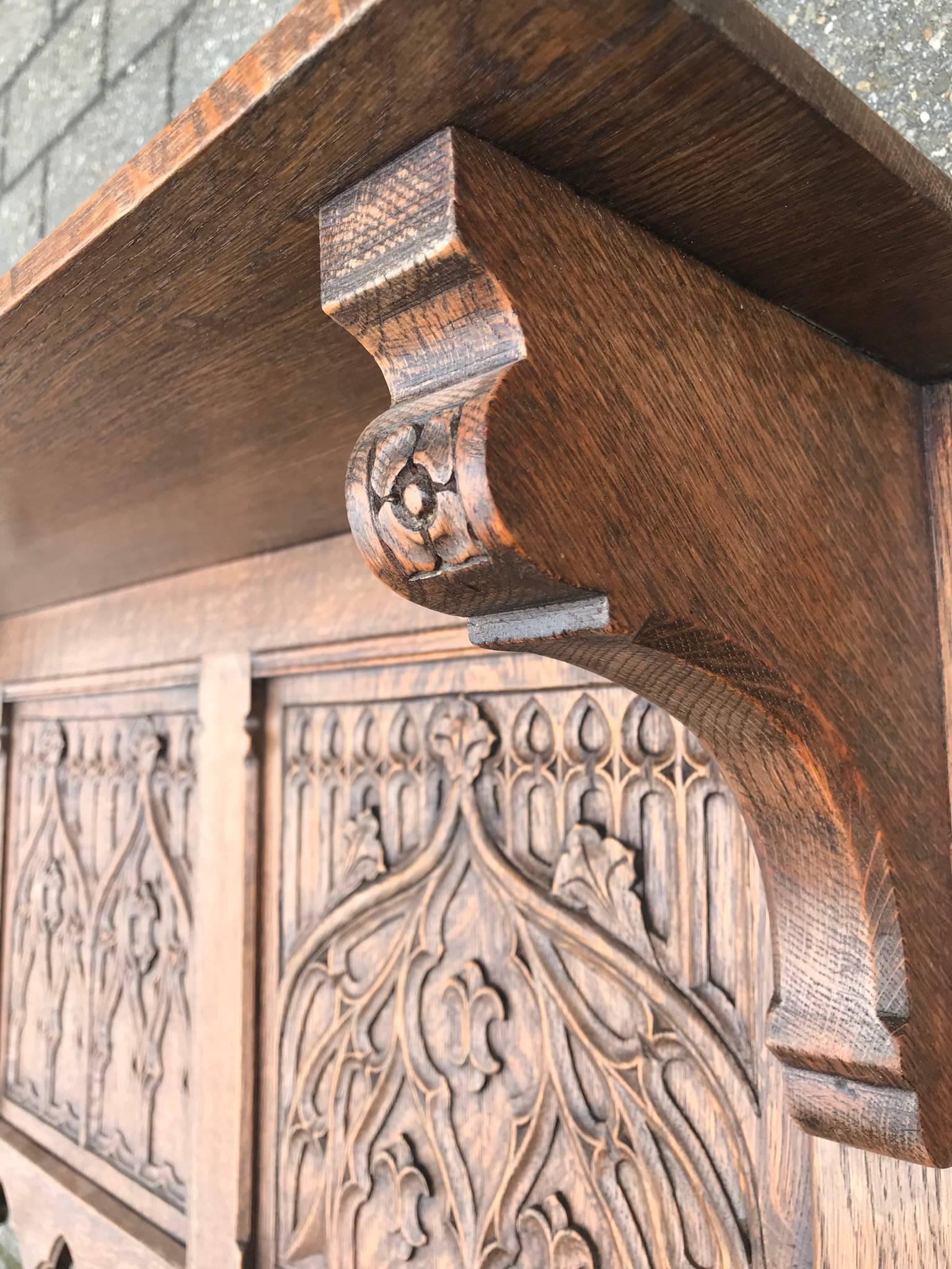 Hand-Carved Gothic Revival Coat Rack with Iron Hooks & Church Window Panels In Excellent Condition In Lisse, NL