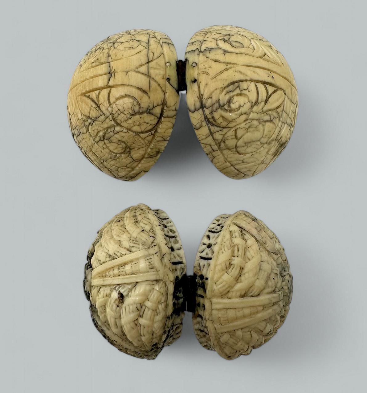 Antique Hand Carved Grand Tour Spheres Diptych Form 19th Century For Sale 4