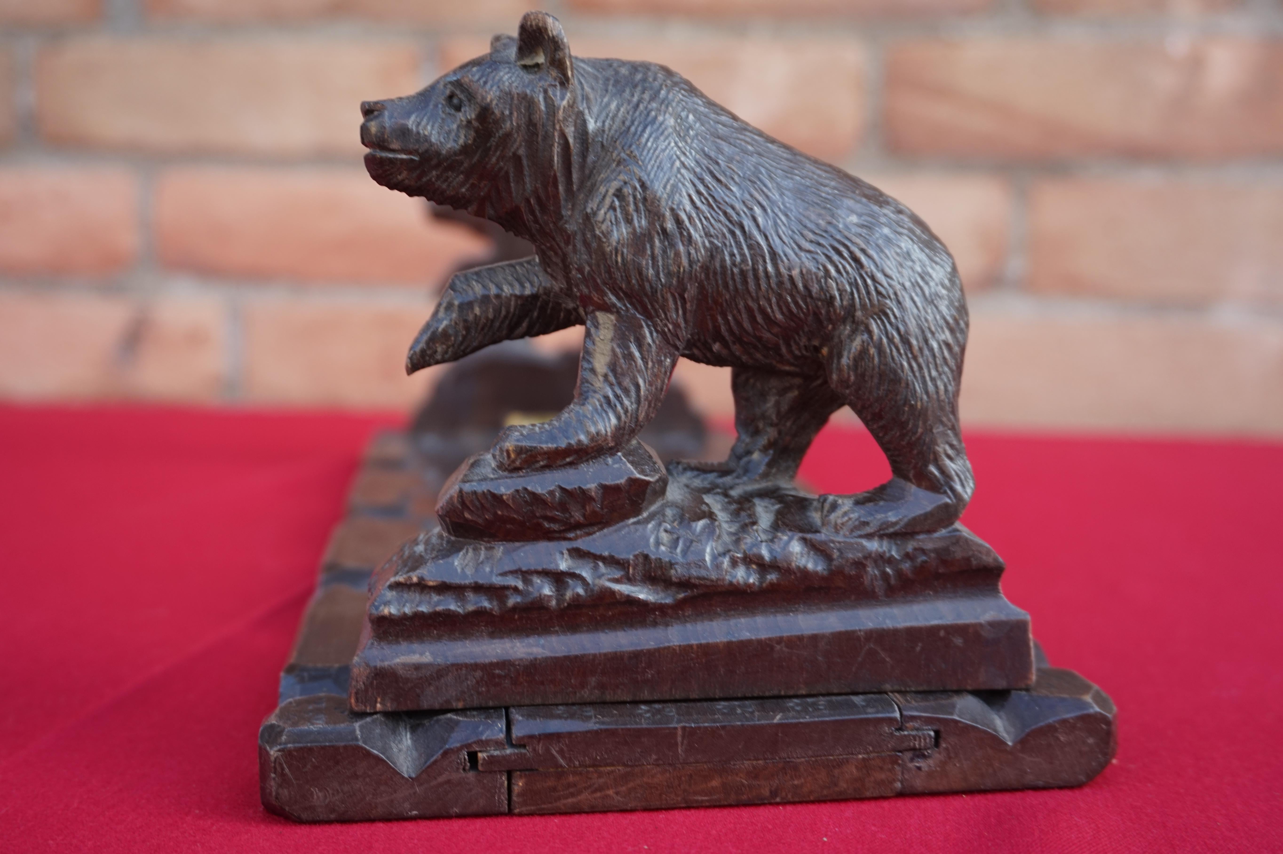 Antique Hand Carved & Great Condition Swiss Black Forest Bear Book Rack Bookends For Sale 5