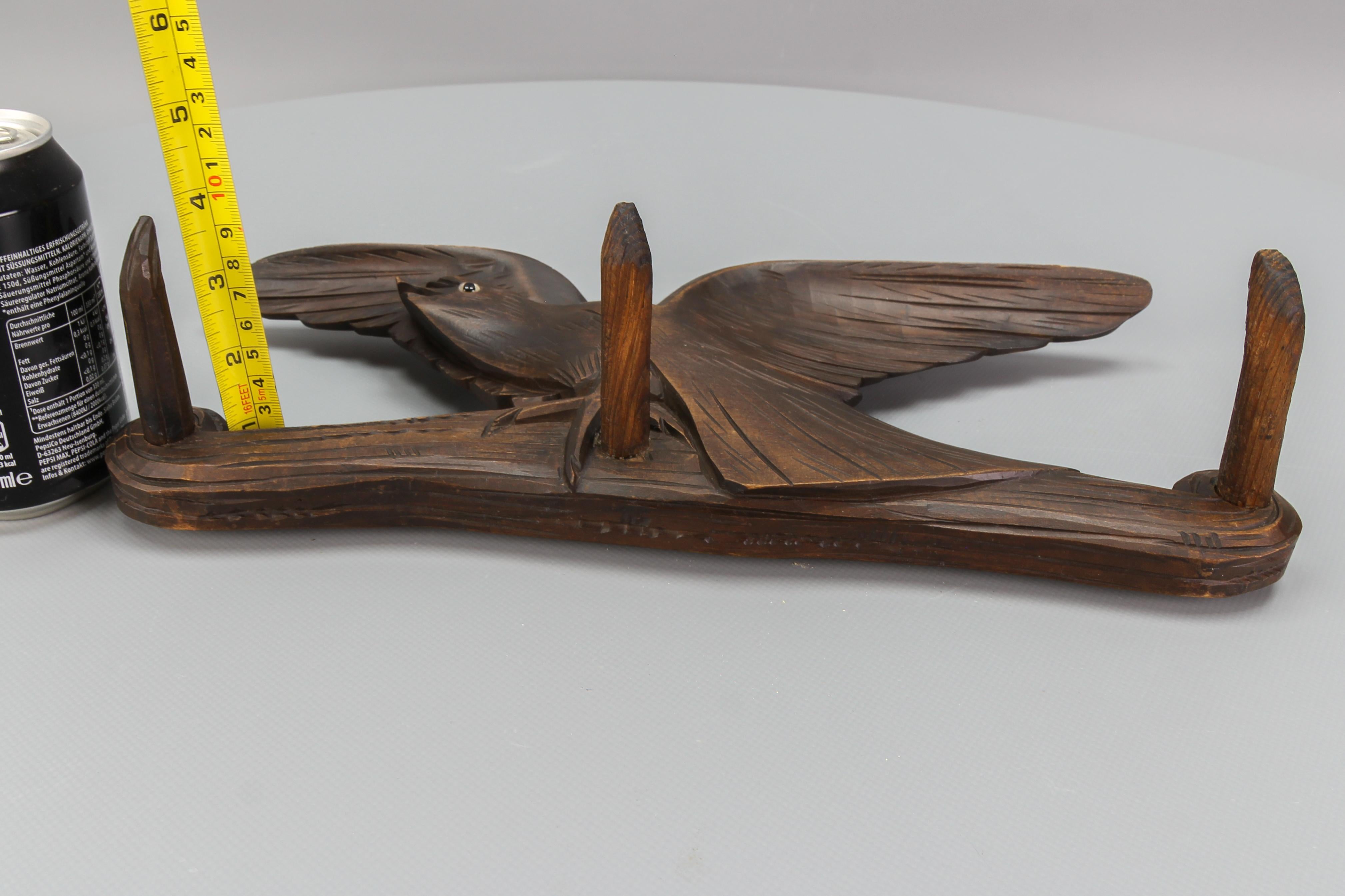 Antique Hand-Carved Hat Rack with Bird and Three Wooden Hooks, Germany, Ca. 1920 For Sale 8