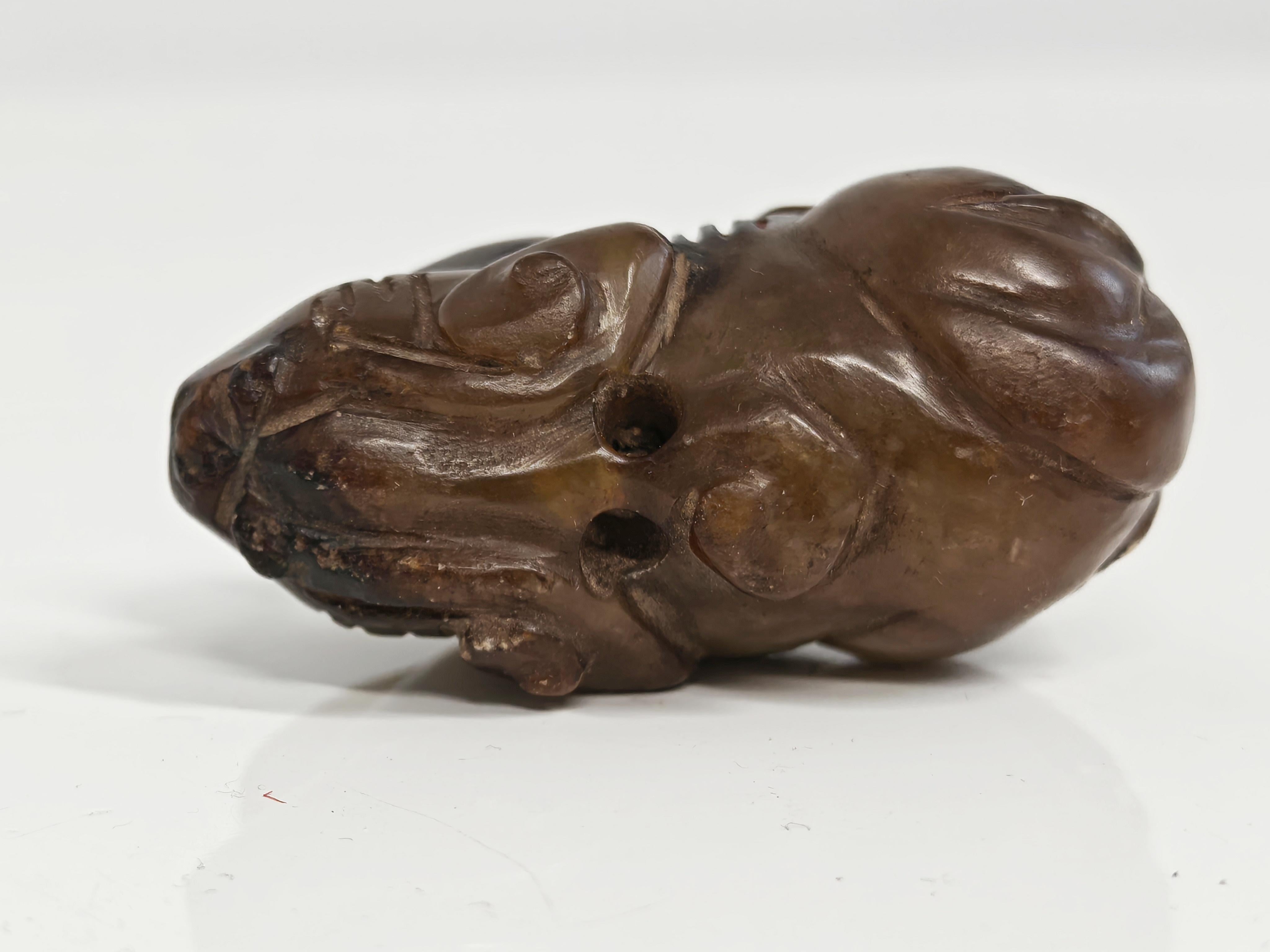 XVIIIe siècle et antérieur Jade ancien sculpté à la main, Chine 17ème siècle en vente