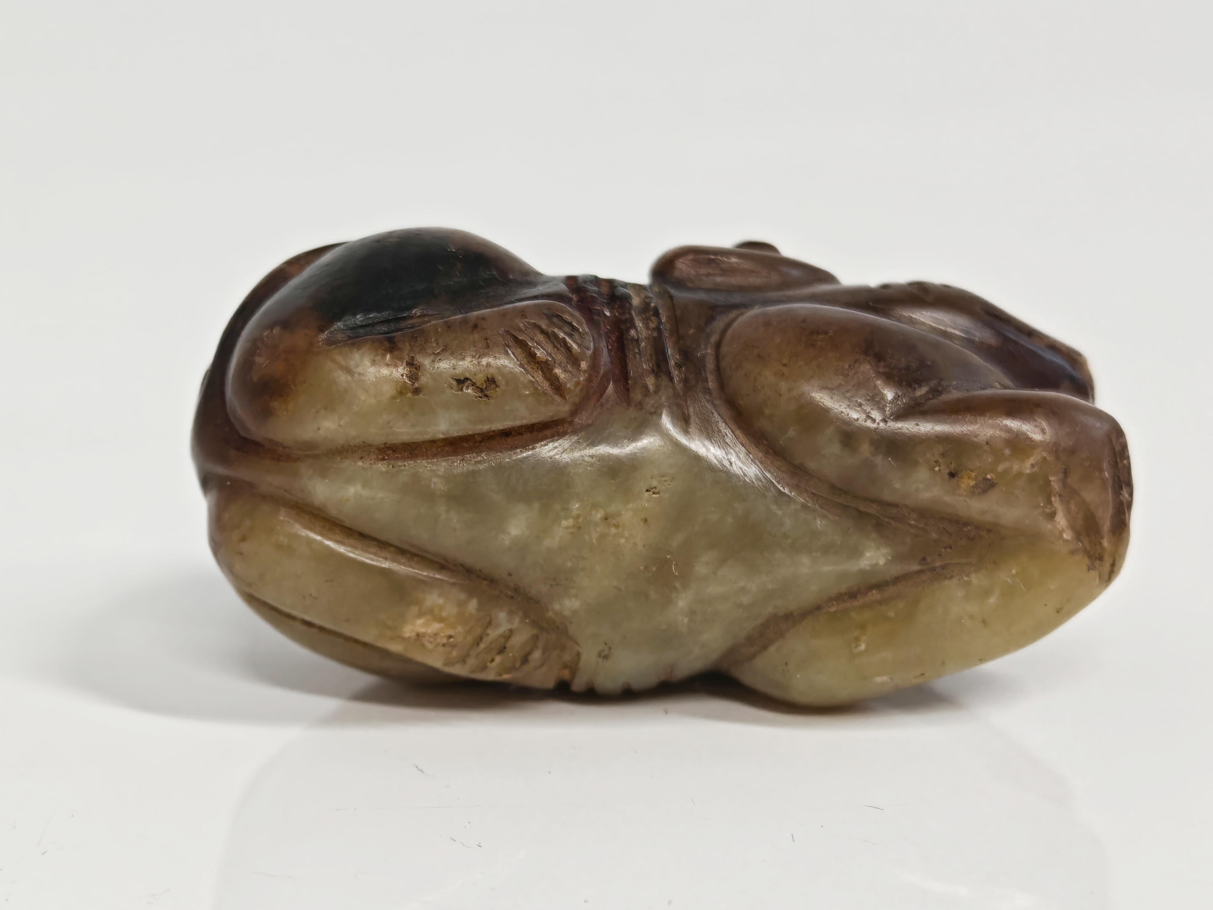 Jade ancien sculpté à la main, Chine 17ème siècle en vente 2