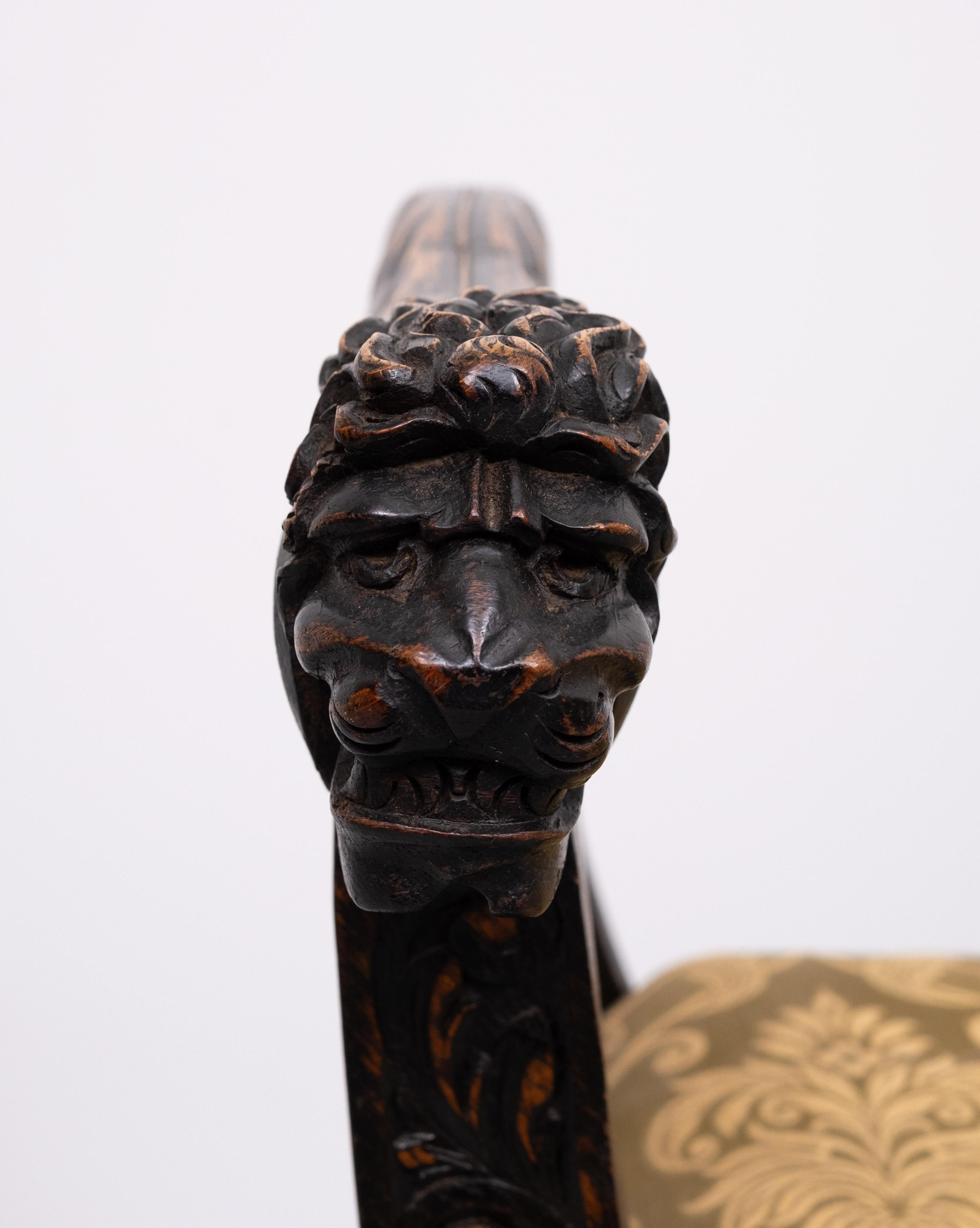 Fin du XIXe siècle Tabouret Lions ancien sculpté à la main  Hollandais en vente