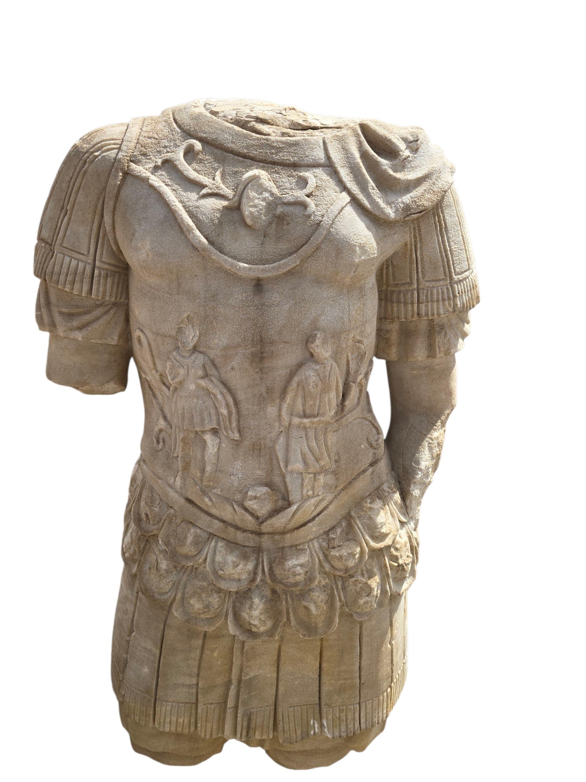 Antique Hand-Carved Marble Sculpture of a Roman Emperor, Early 20th Century In Good Condition For Sale In Madrid, ES