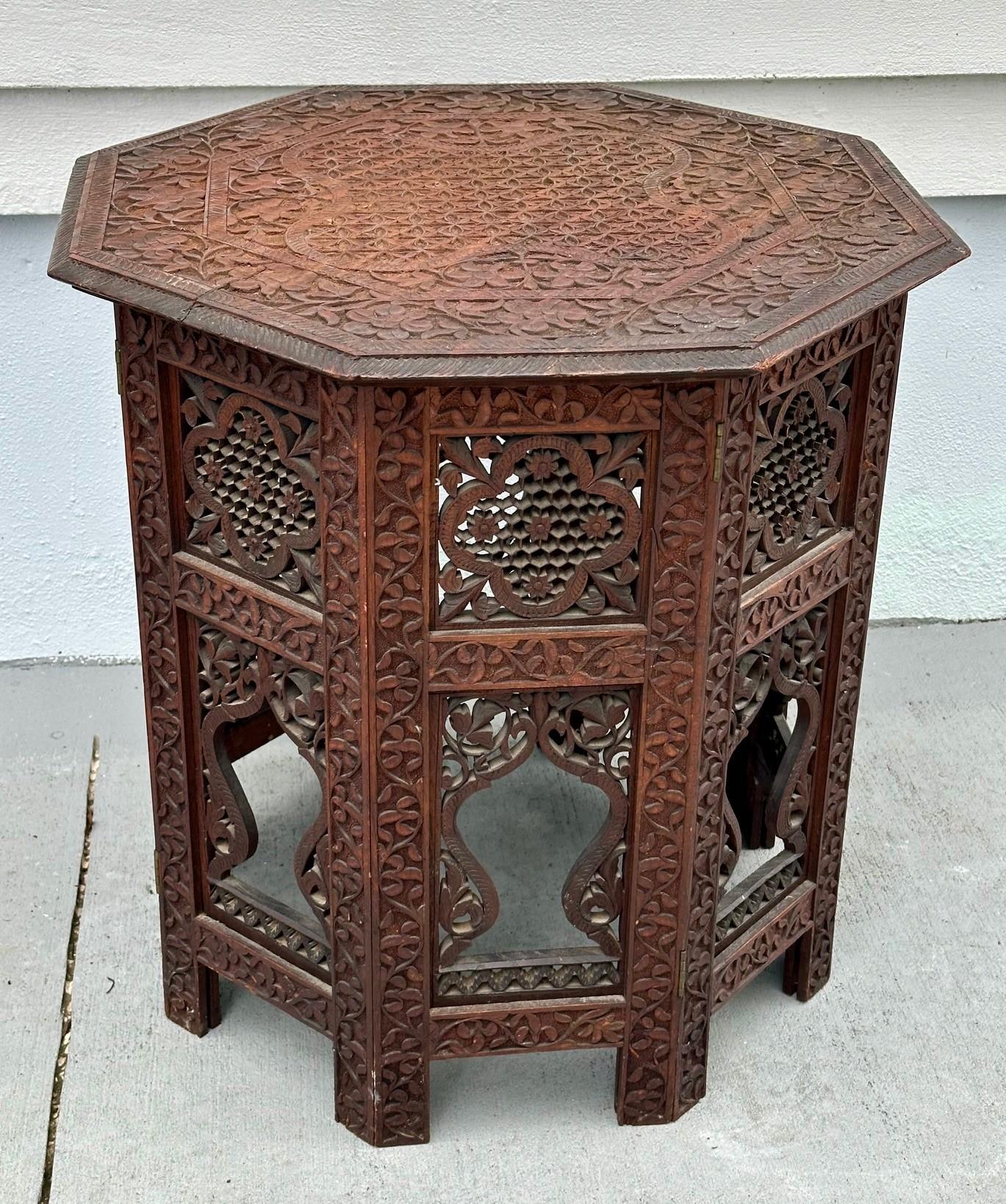 Antique Hand Carved Moorish Style Octagon Side Table Tabouret. In Good Condition For Sale In Vero Beach, FL