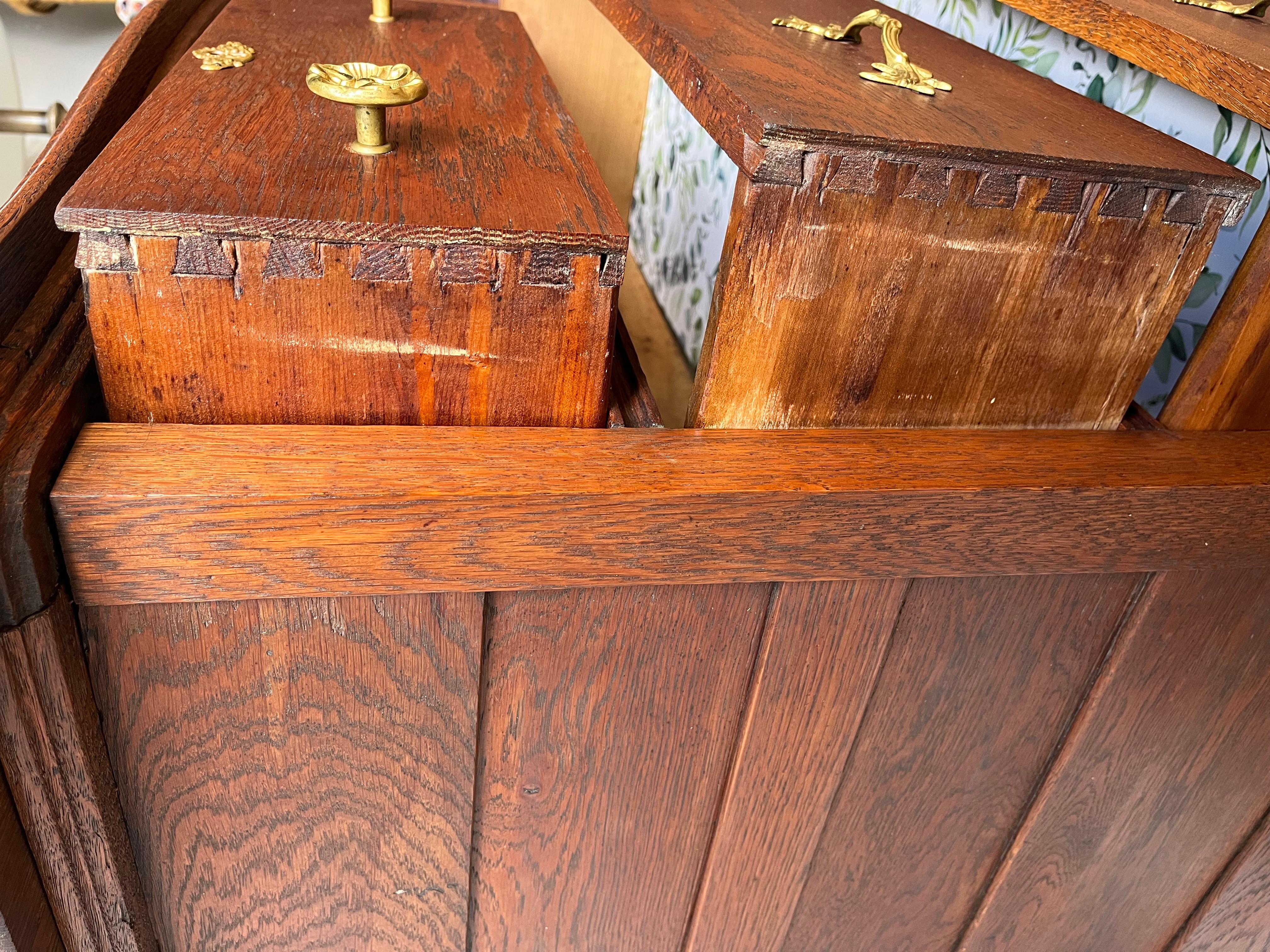 Antique Hand Carved Oak Early 1900s Victorian Era 4 Drawer Mirrored Dresser For Sale 3