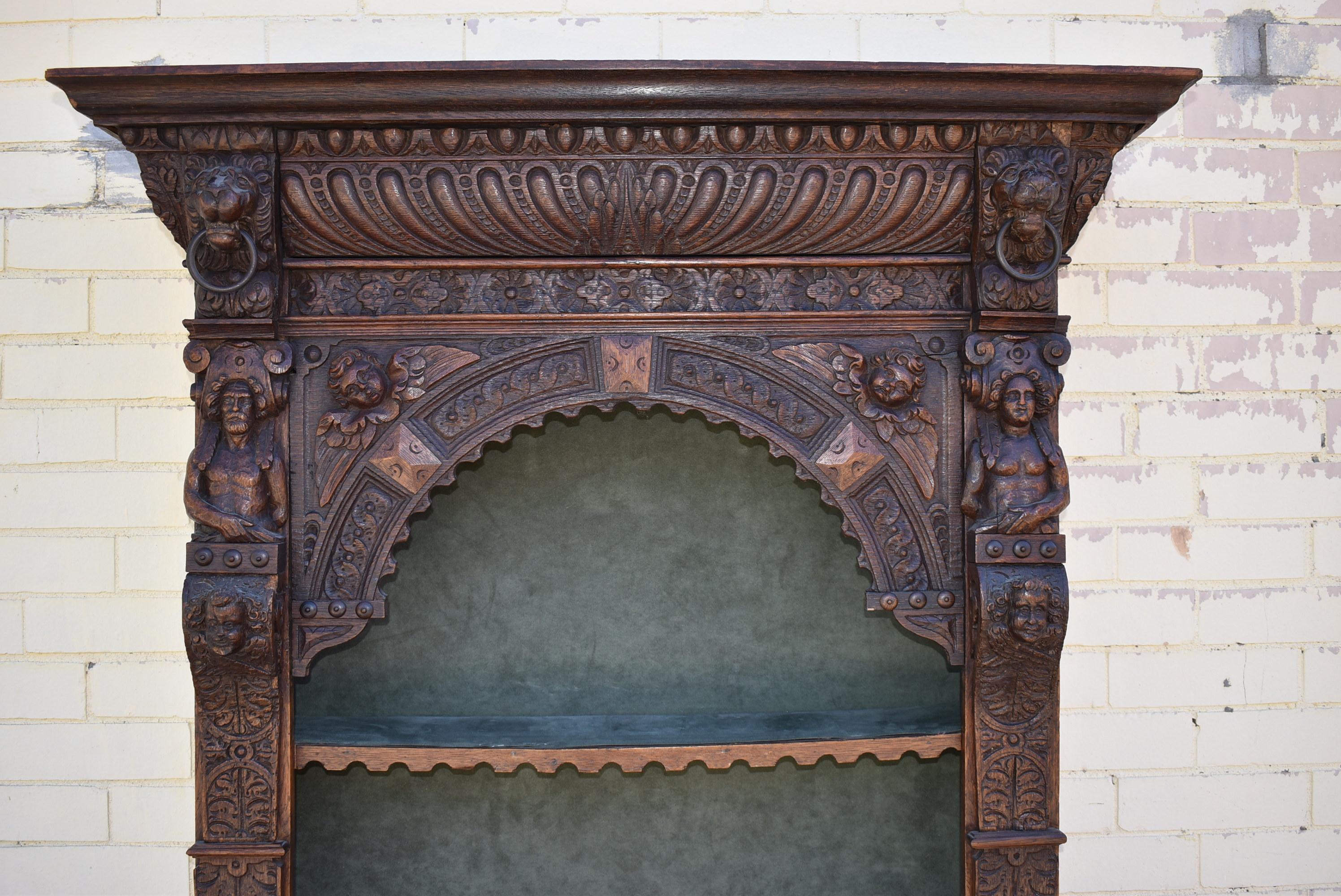 Antique Hand Carved Oak Gothic Revival English Wall Cabinet In Good Condition For Sale In Toledo, OH