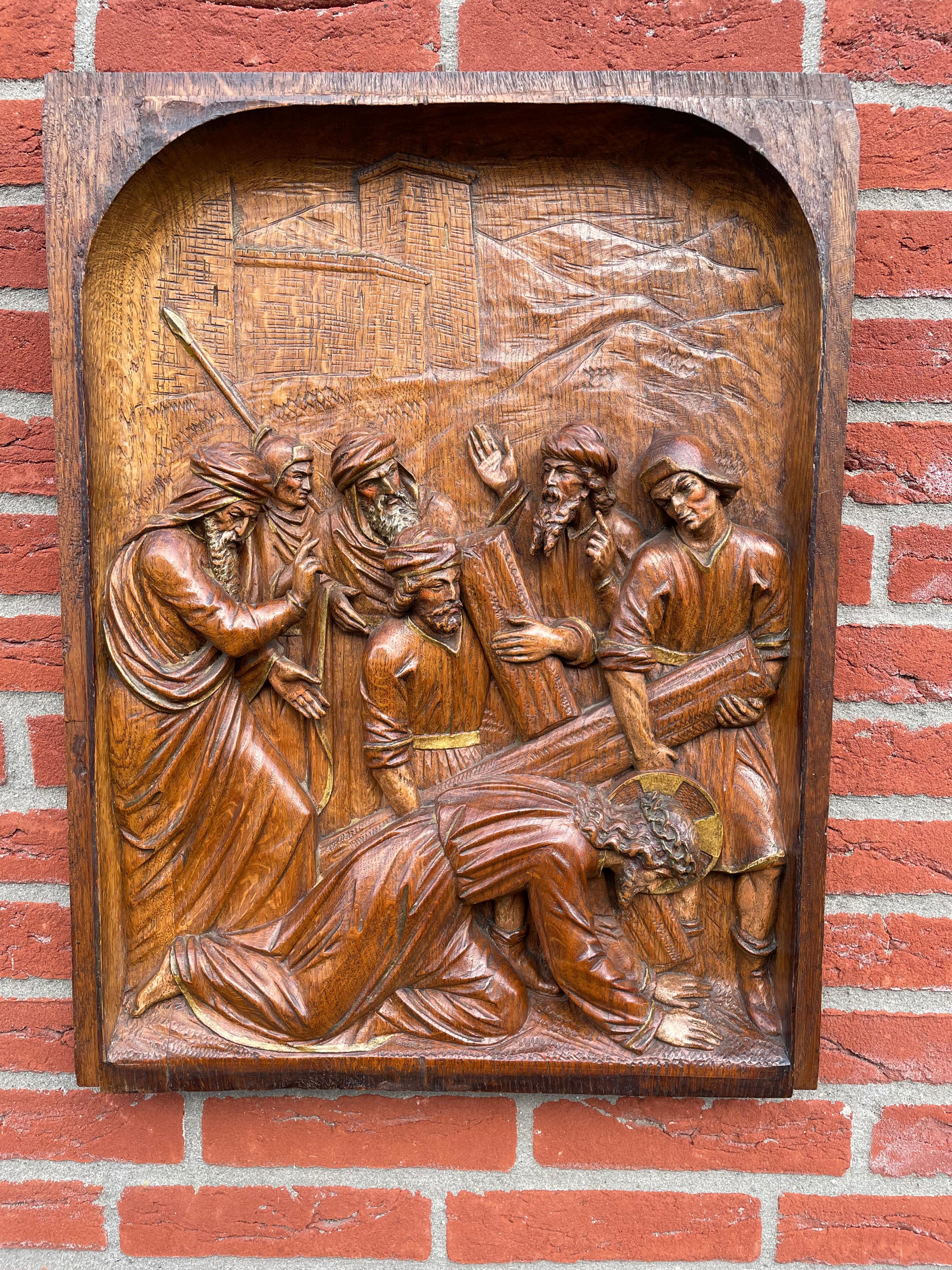 Antique Hand Carved Oak Wall Panel Depicting Christ Falling For 3rd Time Station In Excellent Condition In Lisse, NL