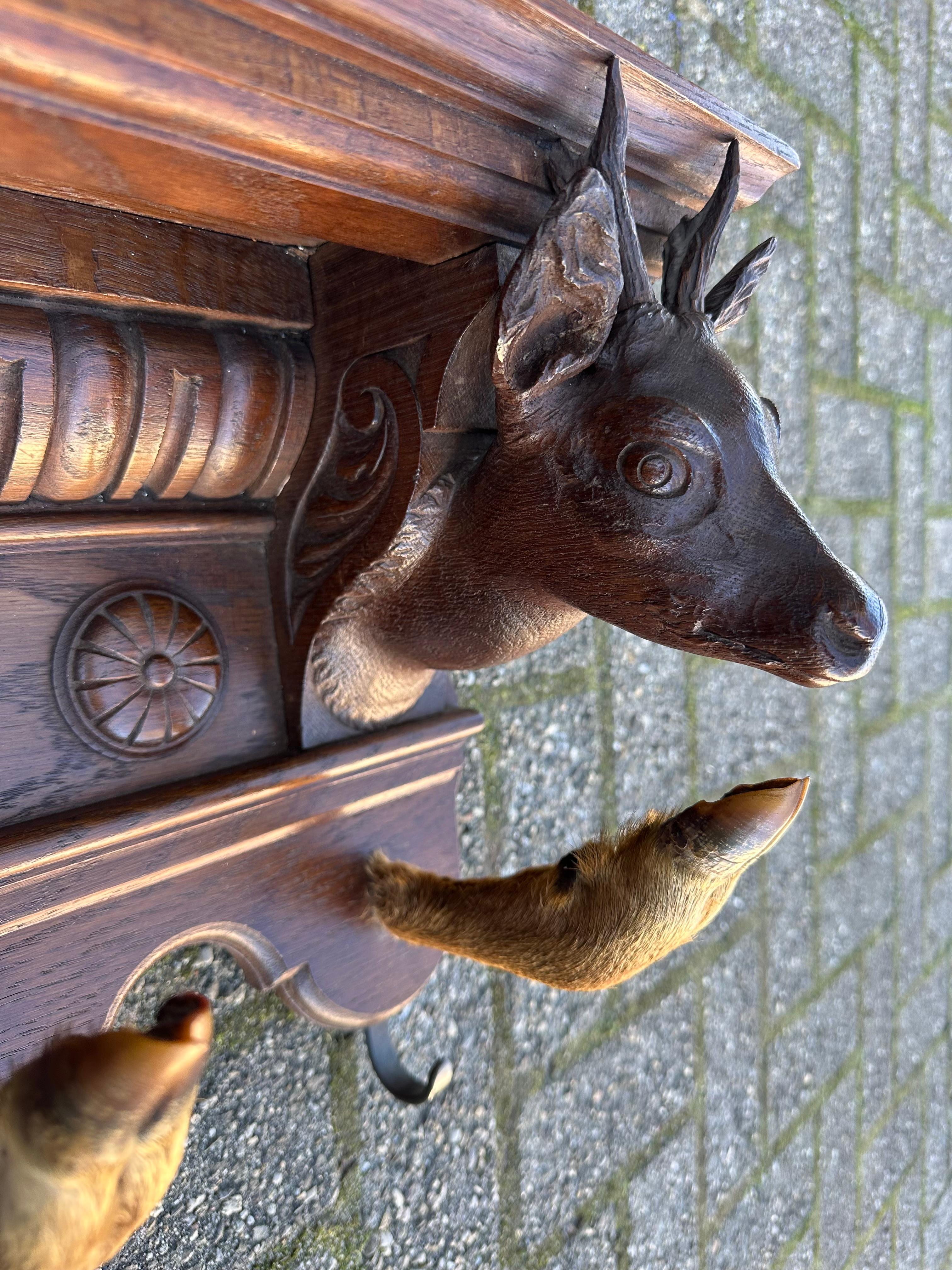 Antique Hand Carved Oak Wood Wall Coat Rack with Deer Head Sculptures circa 1890 For Sale 2