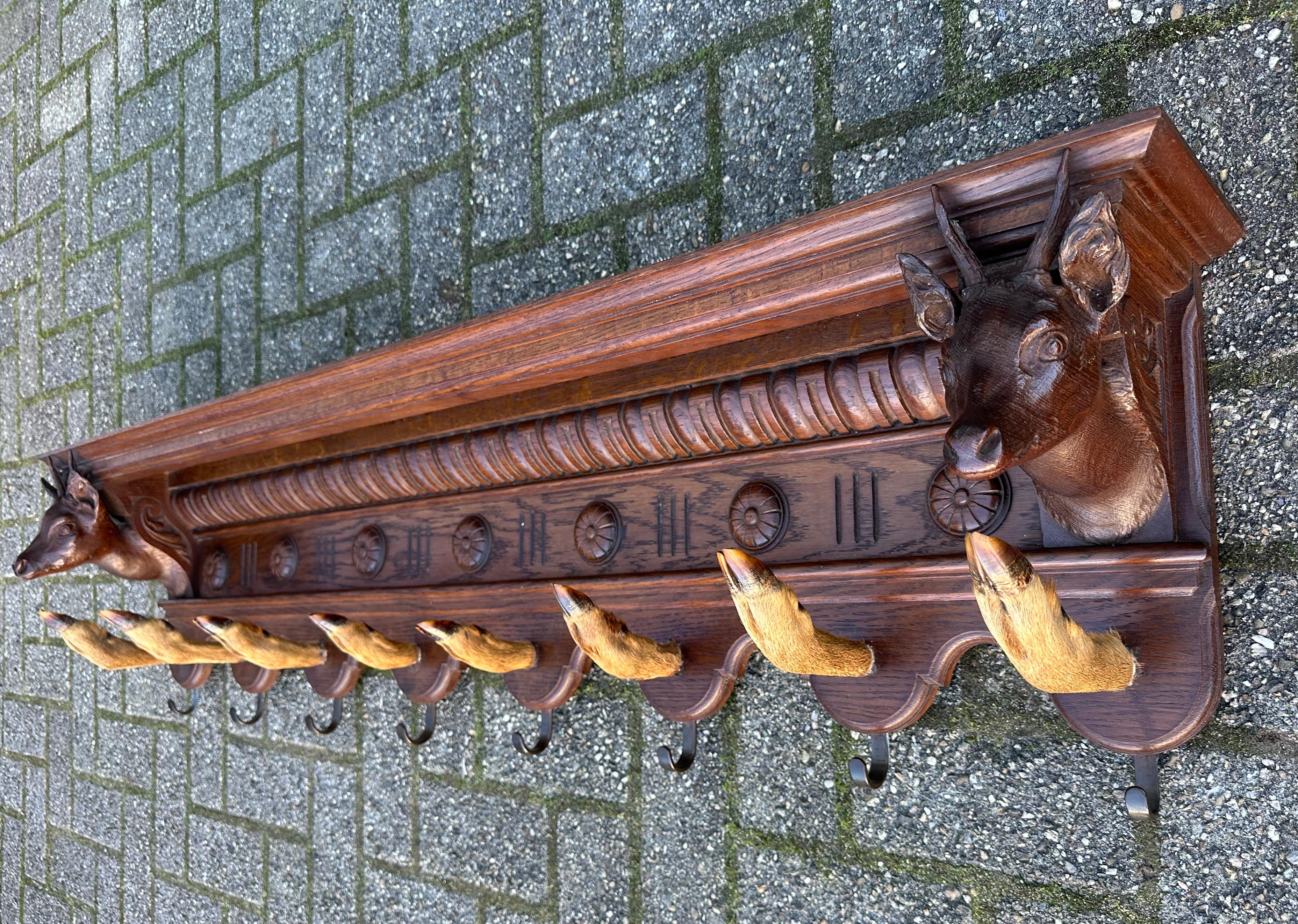 Antique Hand Carved Oak Wood Wall Coat Rack with Deer Head Sculptures circa 1890 For Sale 5