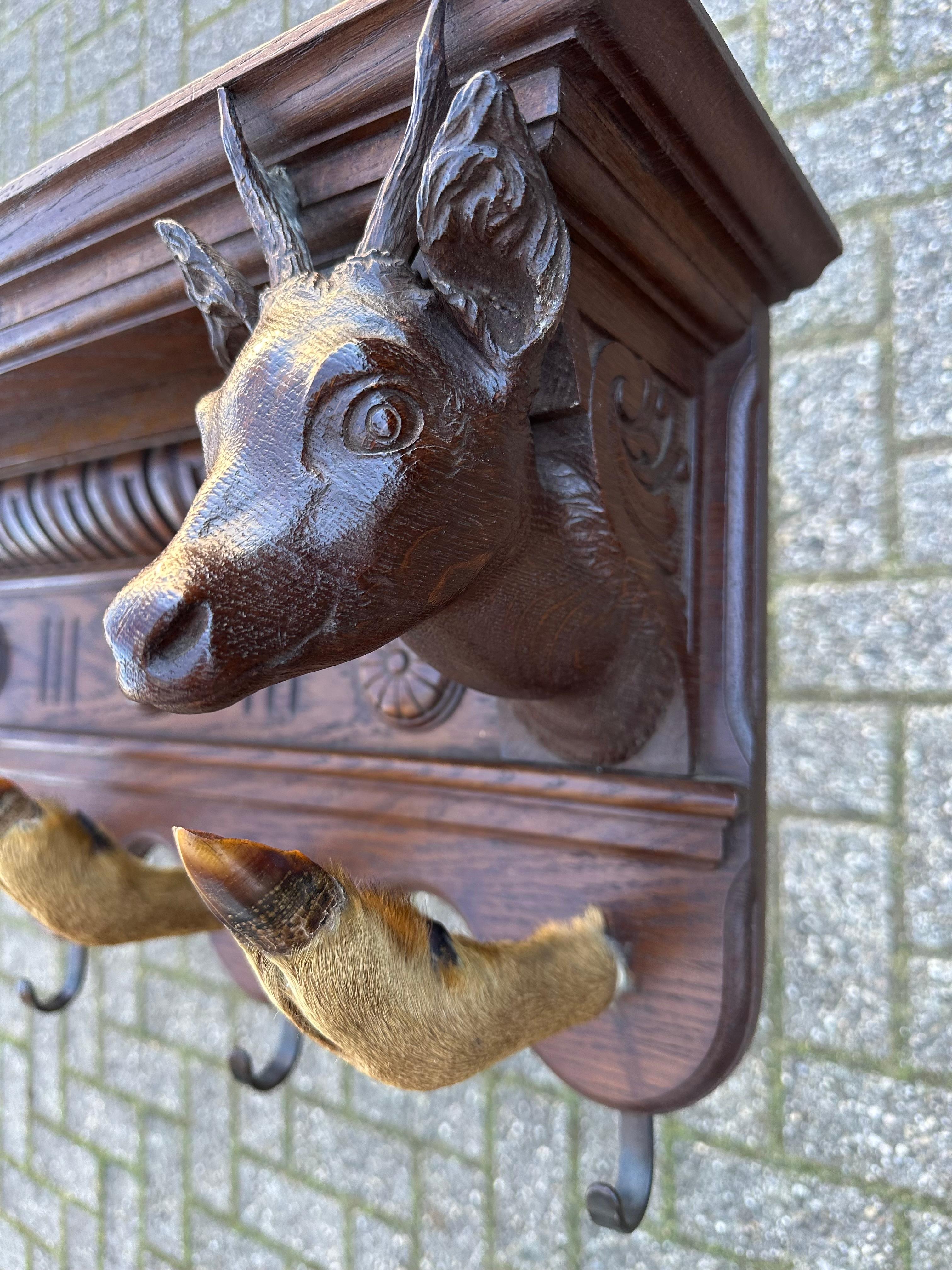 Antique Hand Carved Oak Wood Wall Coat Rack with Deer Head Sculptures circa 1890 For Sale 6