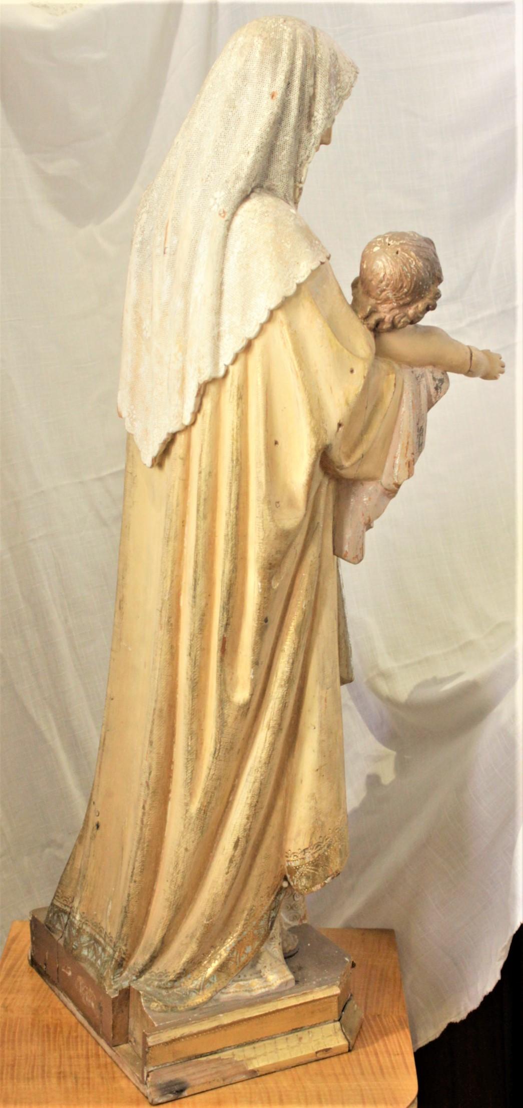 Antique Hand-Carved & Polychrome Painted Sculpture of The Madonna and Child In Good Condition In Hamilton, Ontario