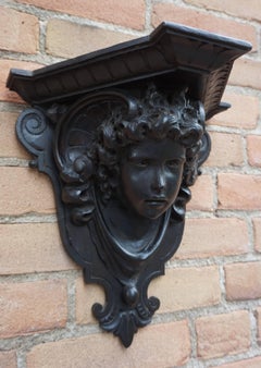 Antica mensola / mensola da parete in stile rinascimentale intagliata a mano di Ernesto Petralli