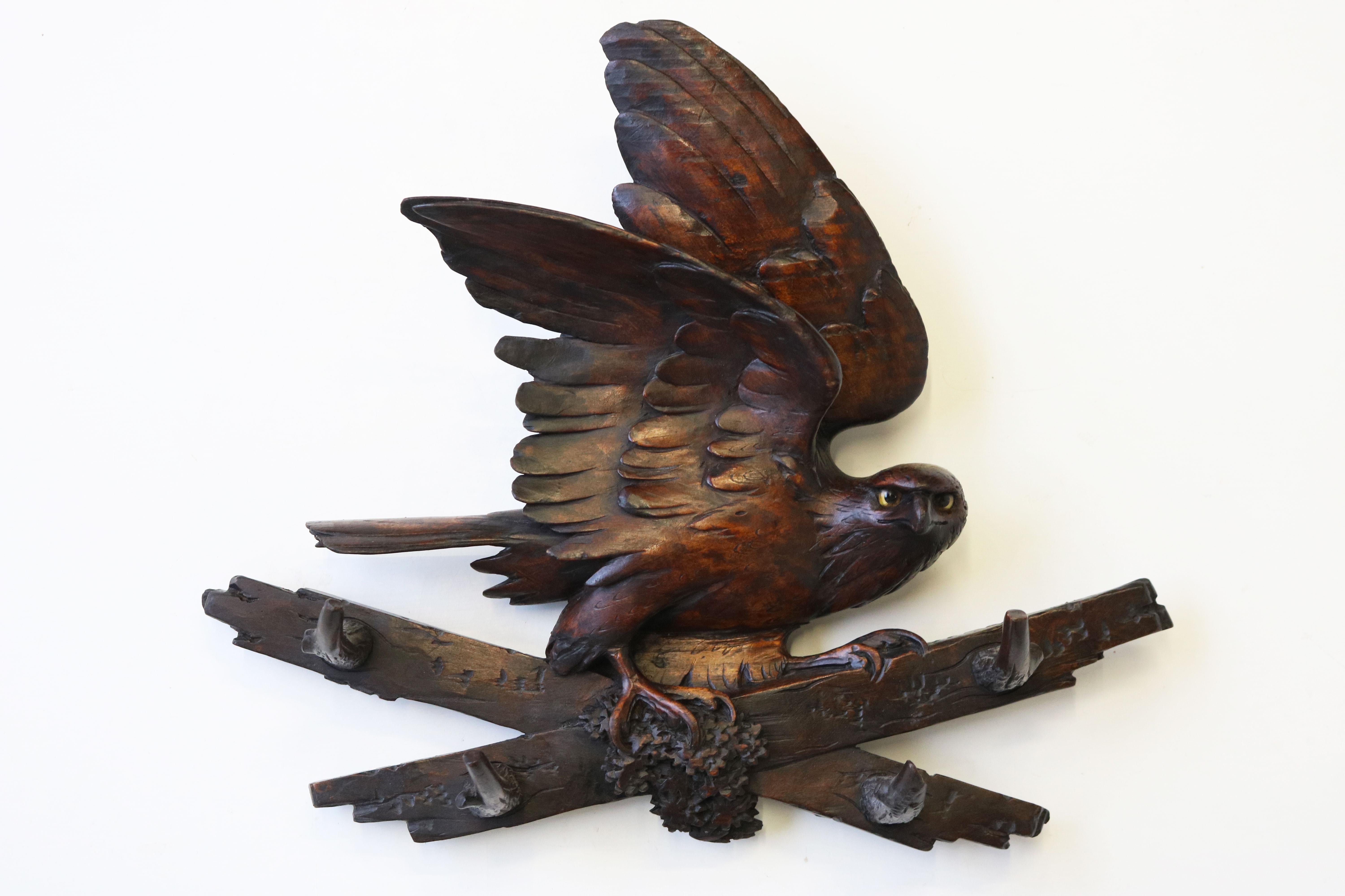 Swiss Antique Hand-Carved Small Black Forest Coat or Key Rack with Eagle 19th Century 