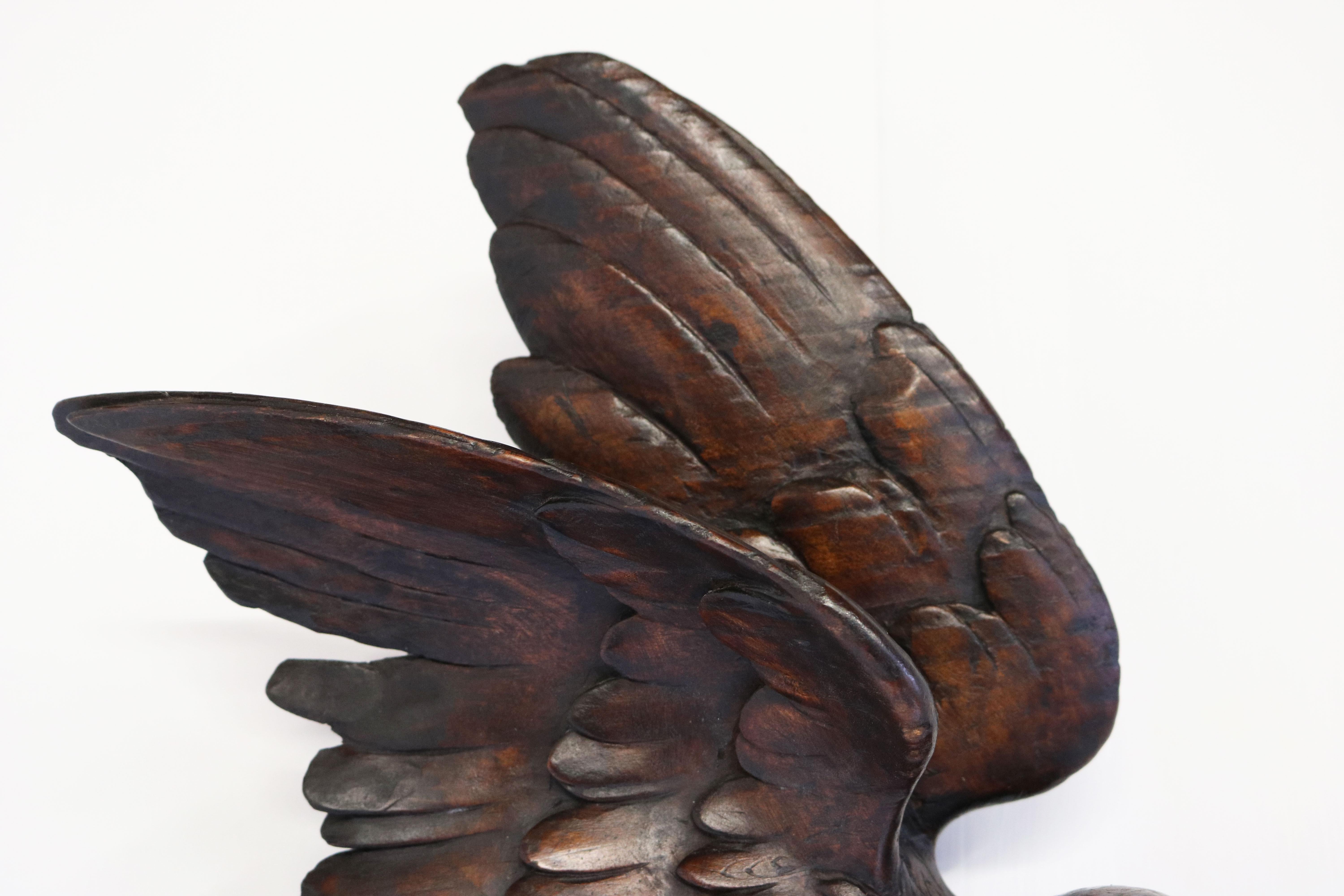 Oak Antique Hand-Carved Small Black Forest Coat or Key Rack with Eagle 19th Century 