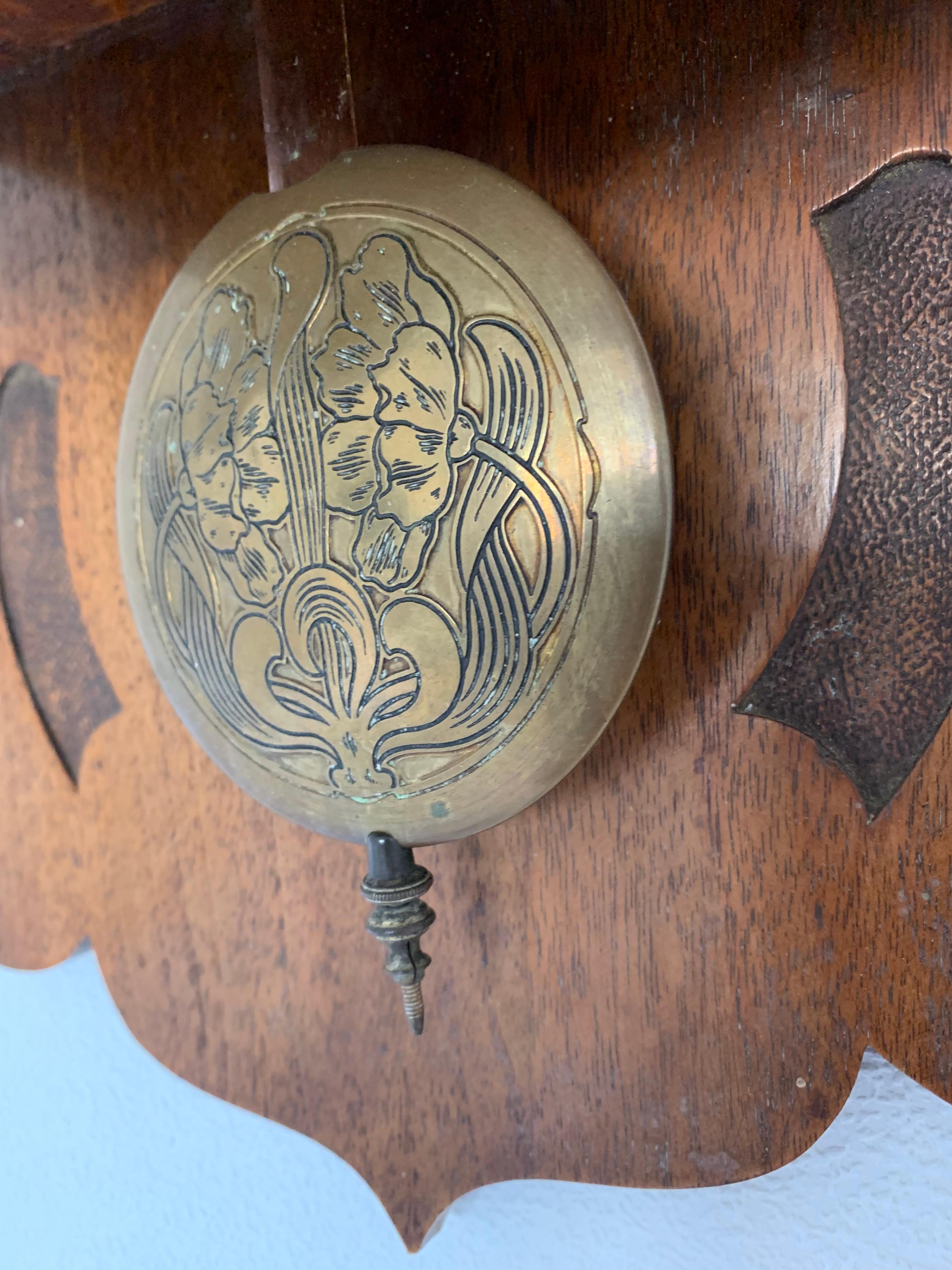 Antique Hand Carved Solid Nutwood Jugendstil Wall Clock with Rare Flower Design 3