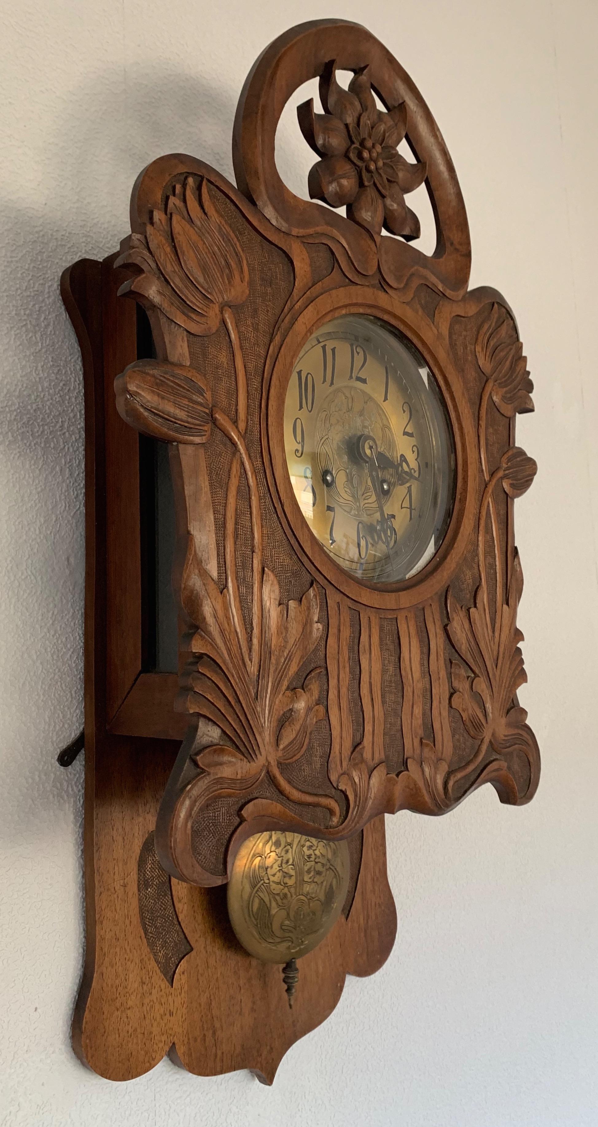 Antique Hand Carved Solid Nutwood Jugendstil Wall Clock with Rare Flower Design 7