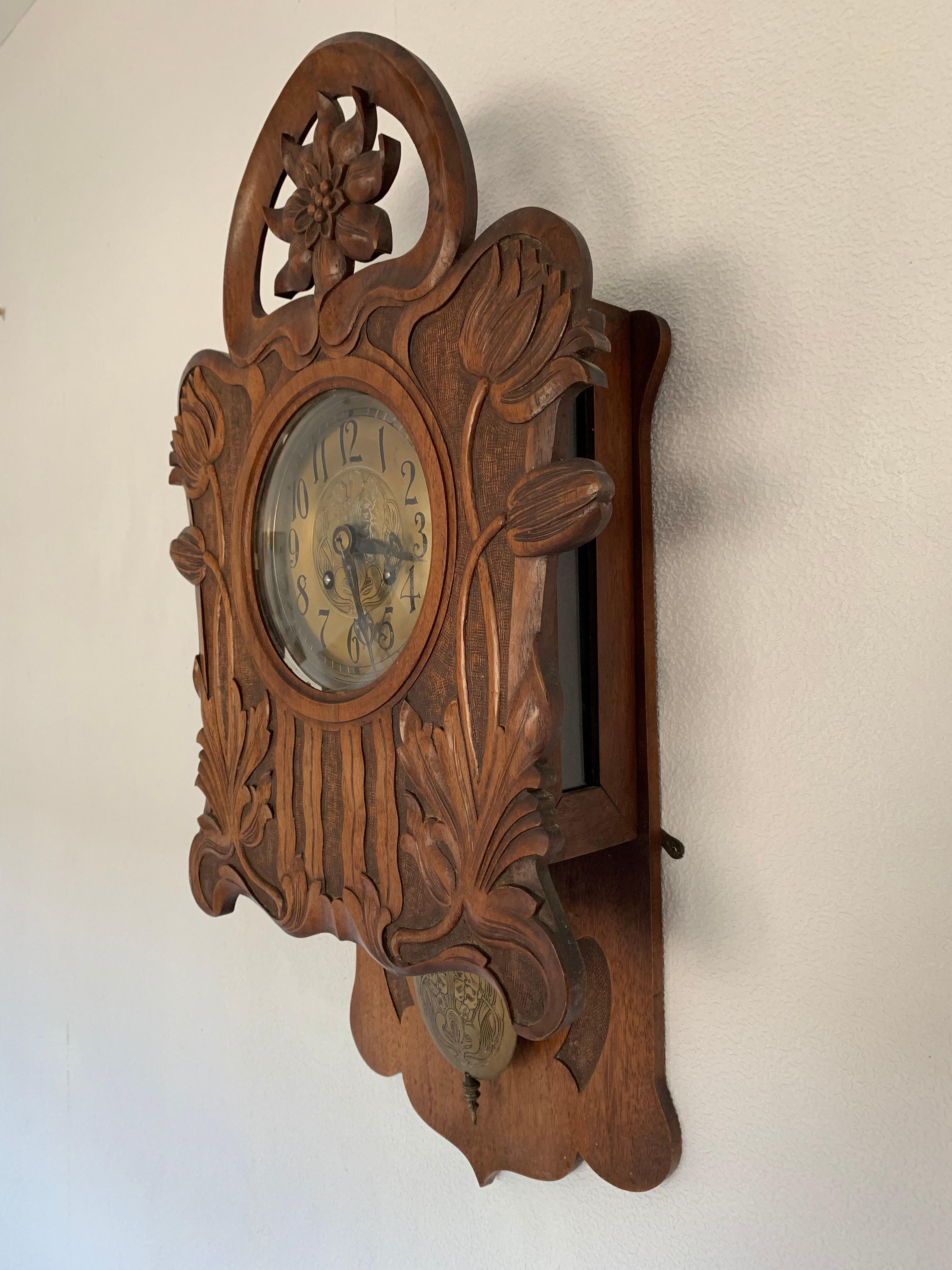 Antique Hand Carved Solid Nutwood Jugendstil Wall Clock with Rare Flower Design 11