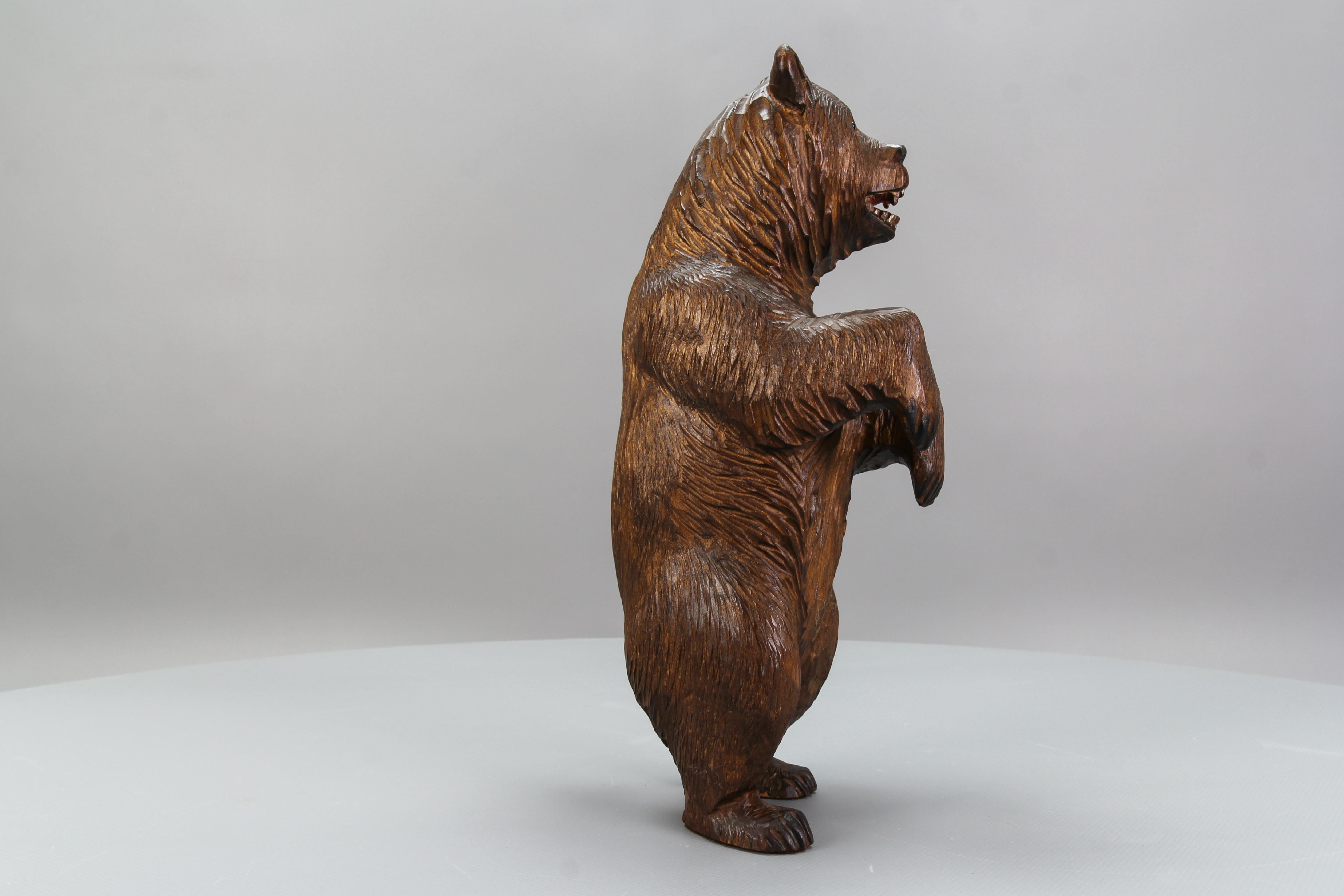 Antique Hand Carved Standing Bear Figure, Germany, circa 1920 4